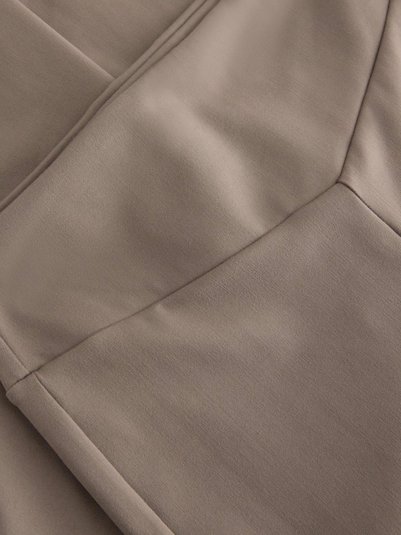 Image 4 of 4 of Lindex Women's Moah Flare Leggings - Brown
