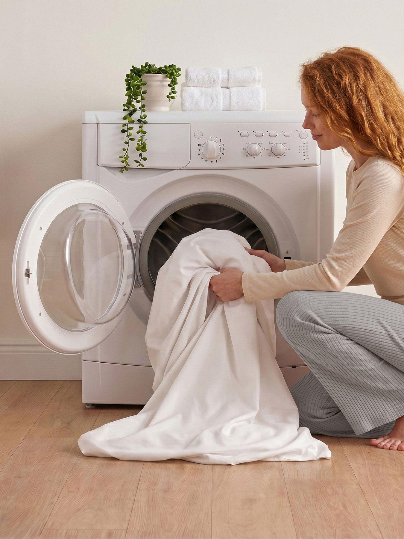 Image 6 of 6 of Silentnight Supersoft Perfect Fit Fitted Sheet - White