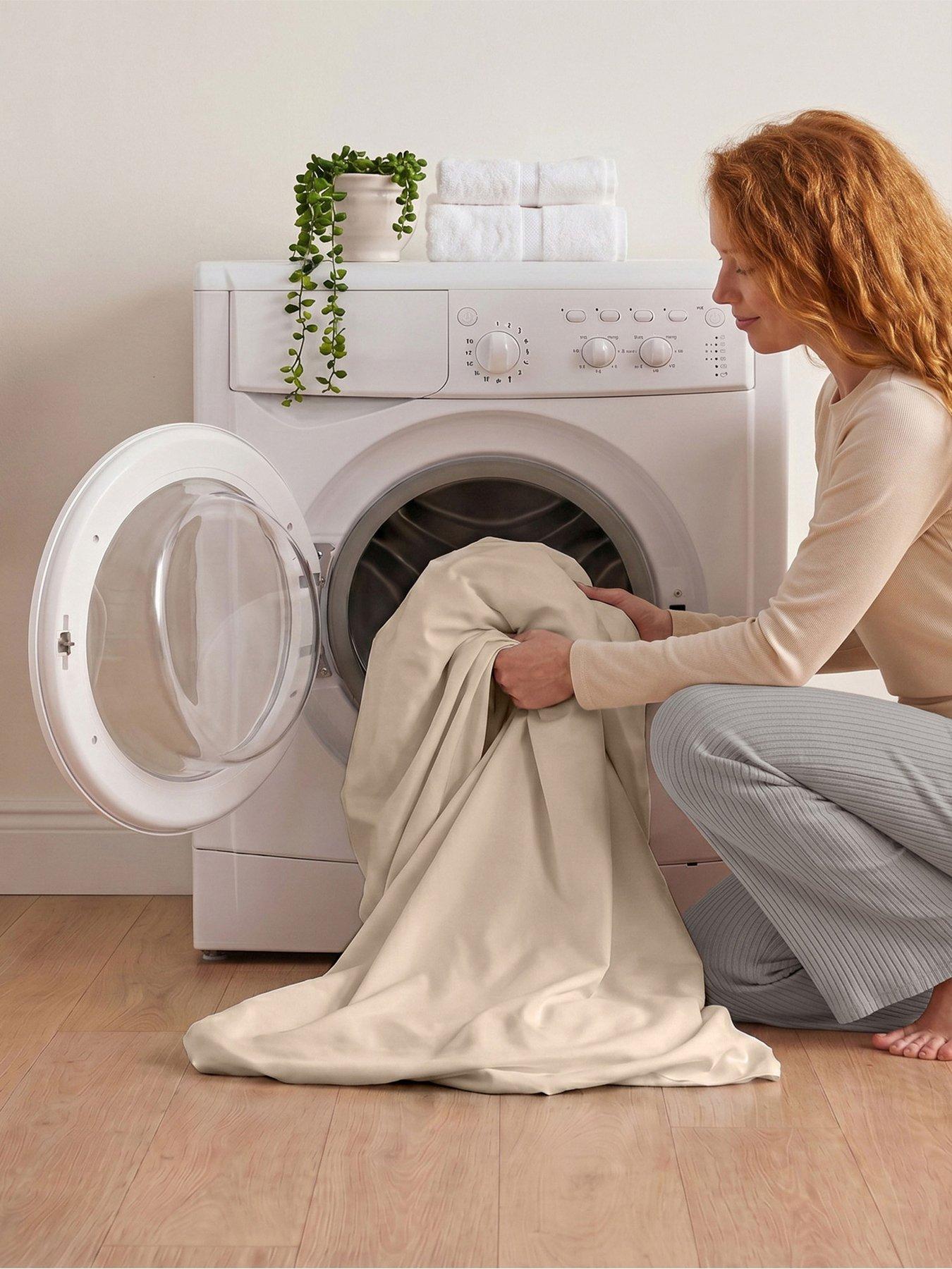 Image 6 of 6 of Silentnight Supersoft Perfect Fit Fitted Sheet - Natural