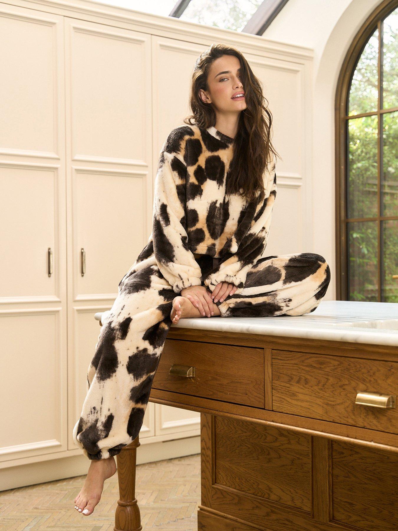 Image 1 of 4 of Jim Jam The Label Animal Bow Lounge Set - Brown