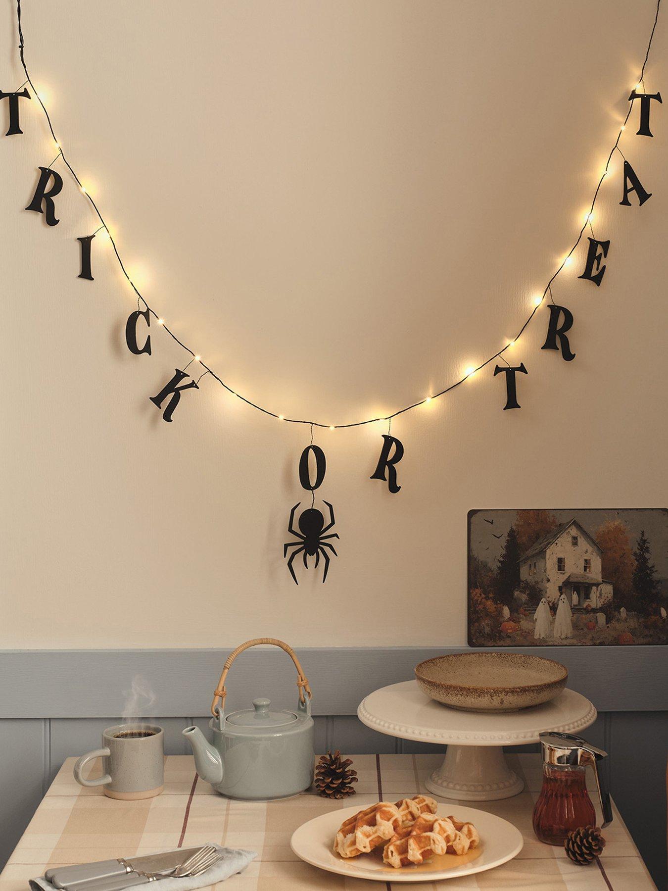Lights4Fun Trick Or Treat Micro LED Garland