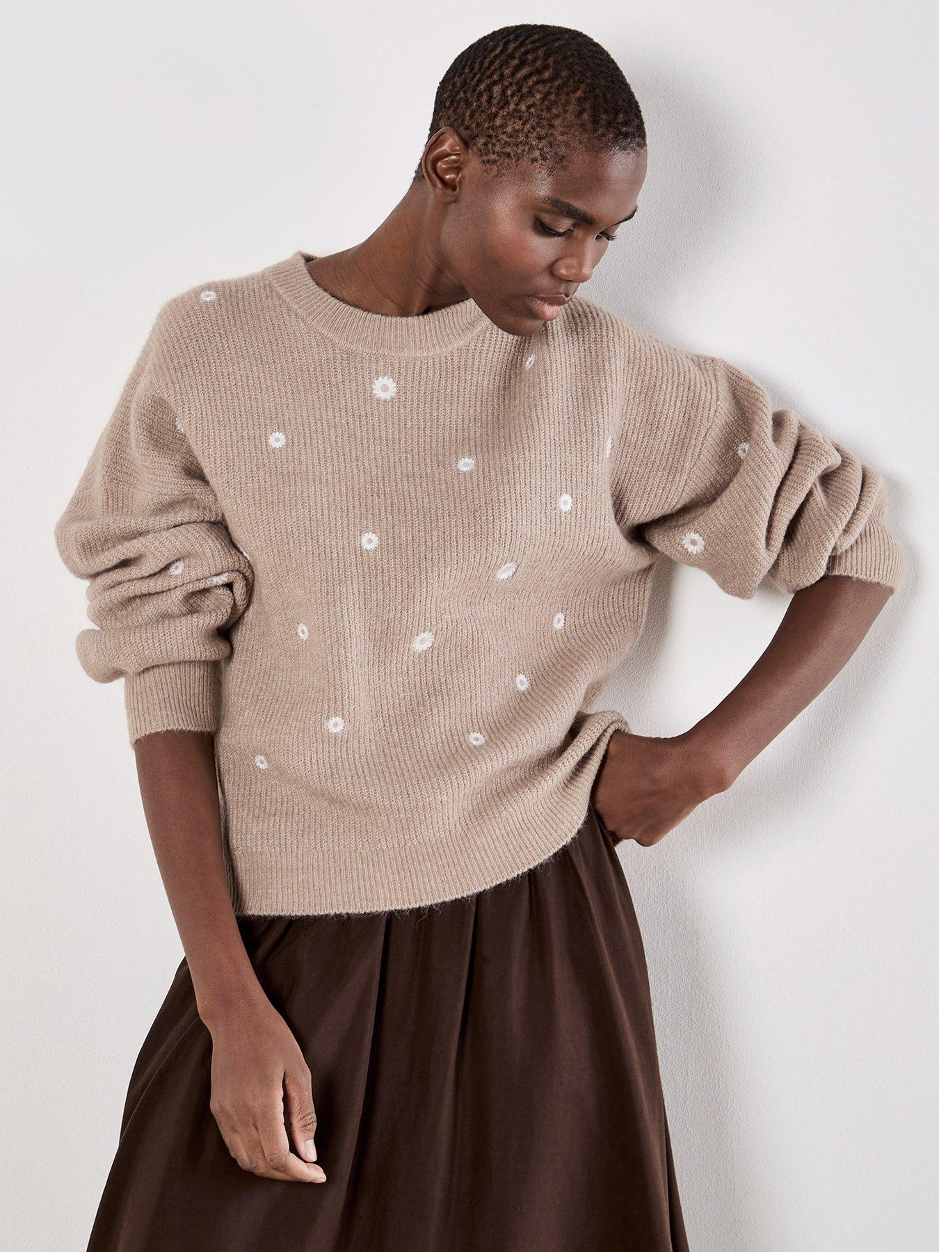 Apricot Apricot Daisy Embroidered Ribbed Jumper