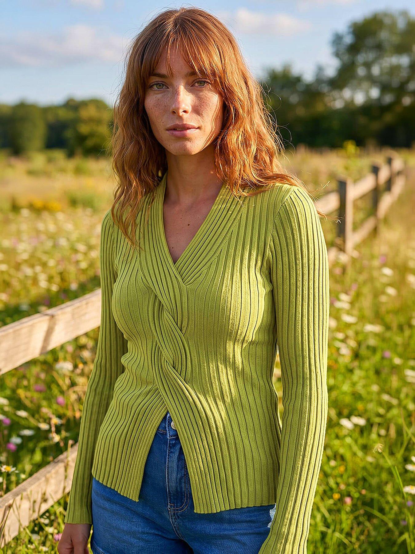 Image 4 of 4 of Roman Cable Rib Knit Jumper