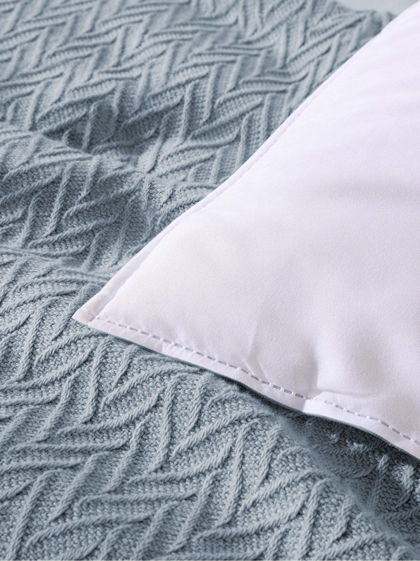 Image 4 of 5 of The Very Collection Anti-bacterial 10.5 Tog Duvet-single
