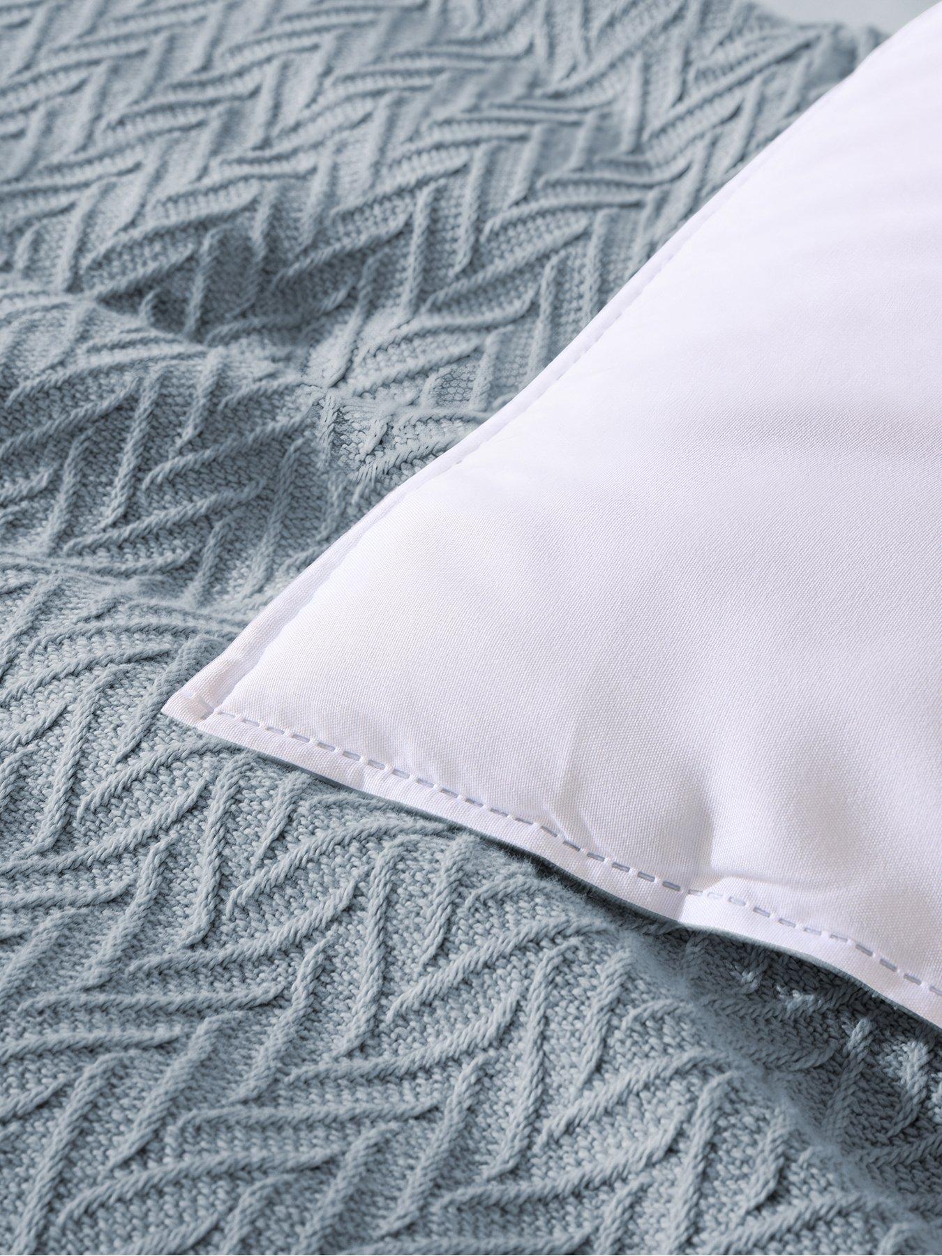 Image 4 of 5 of The Very Collection Anti-bacterial 13.5 Tog Duvet-single