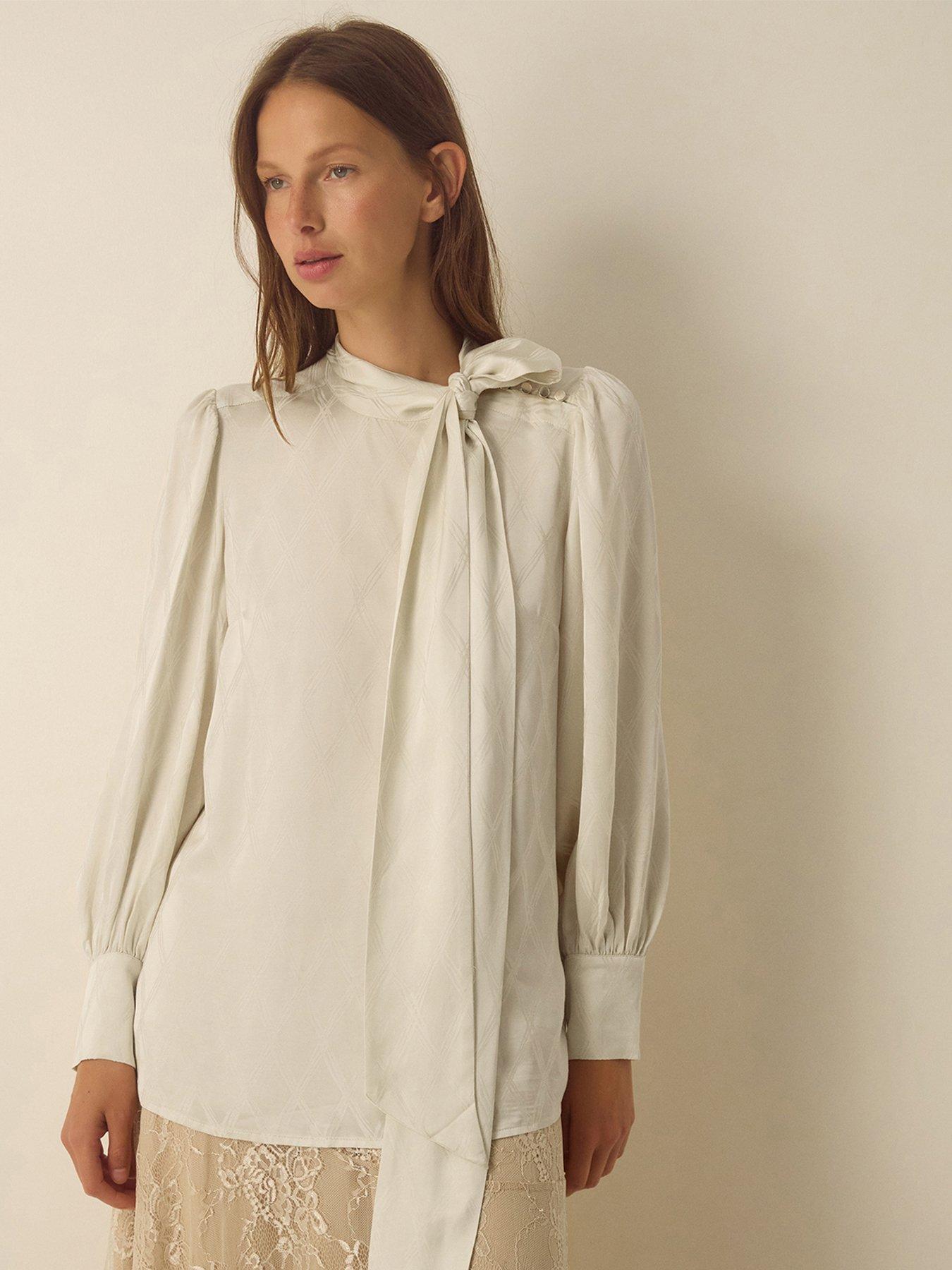 Image 5 of 5 of Monsoon Skyla Jacquard Top
