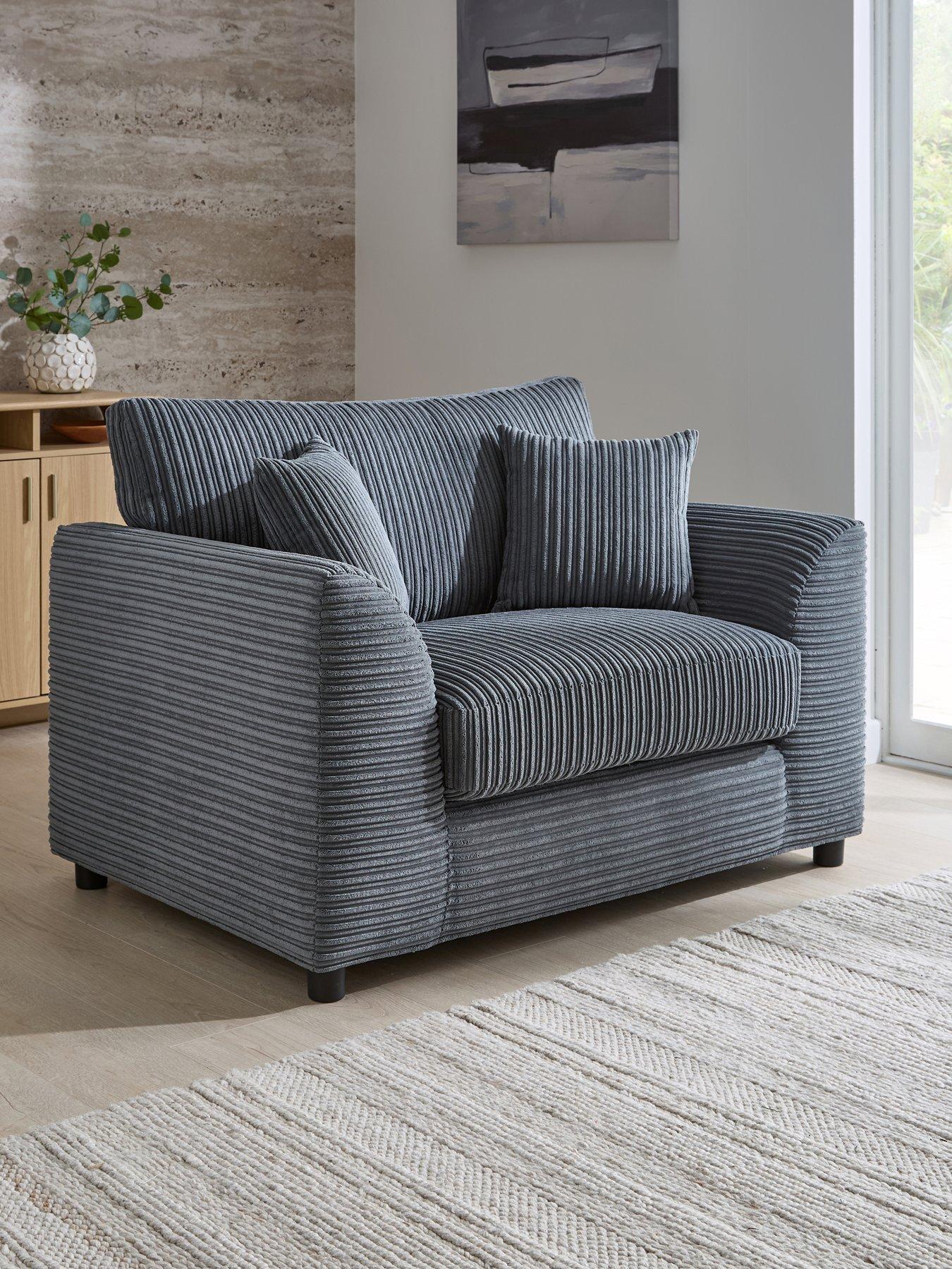 The Very Collection Hartwell Snuggle Chair