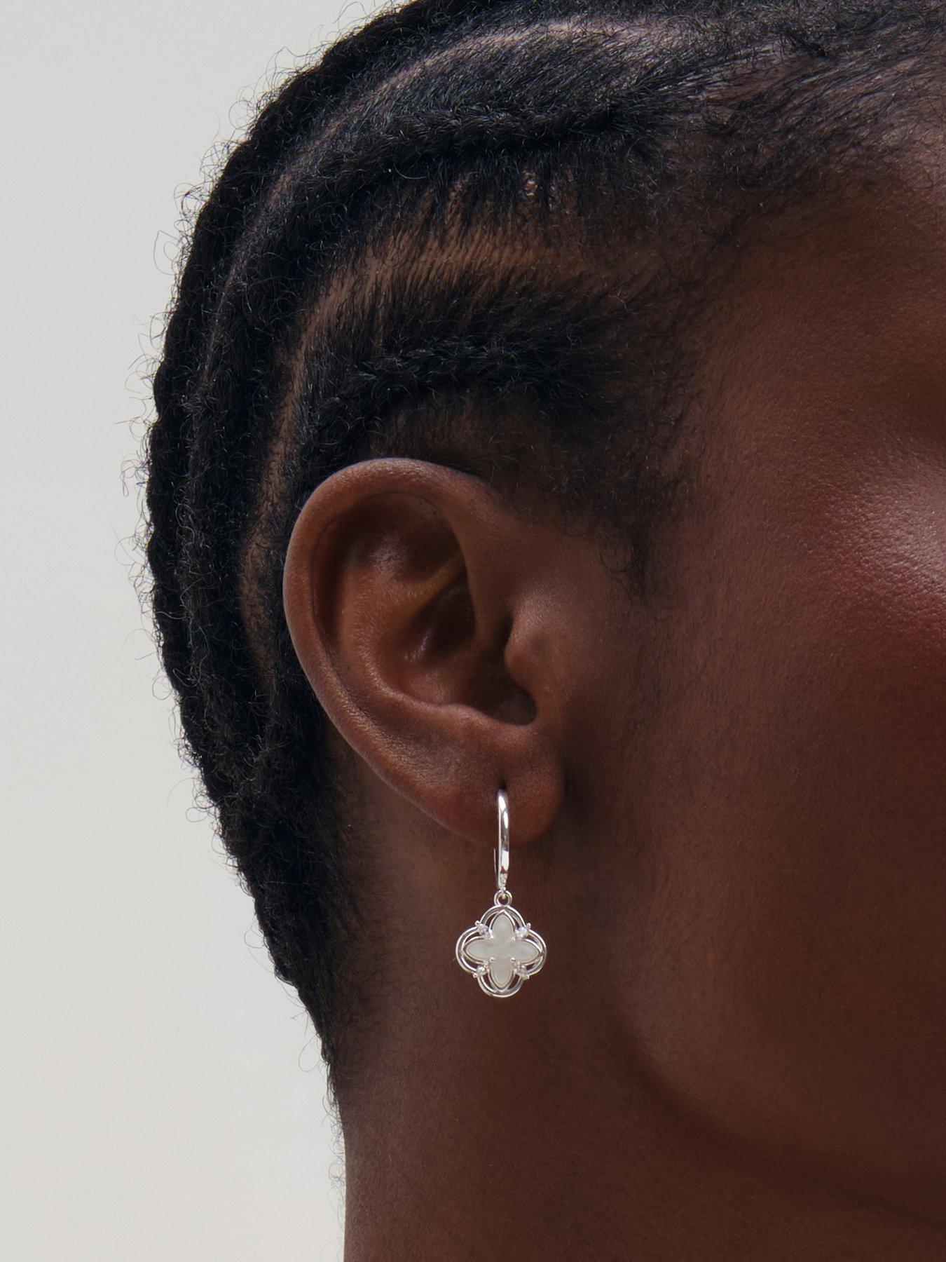 Image 3 of 4 of Inicio Inicio Silver Mother Of Pearl Clover Earrings