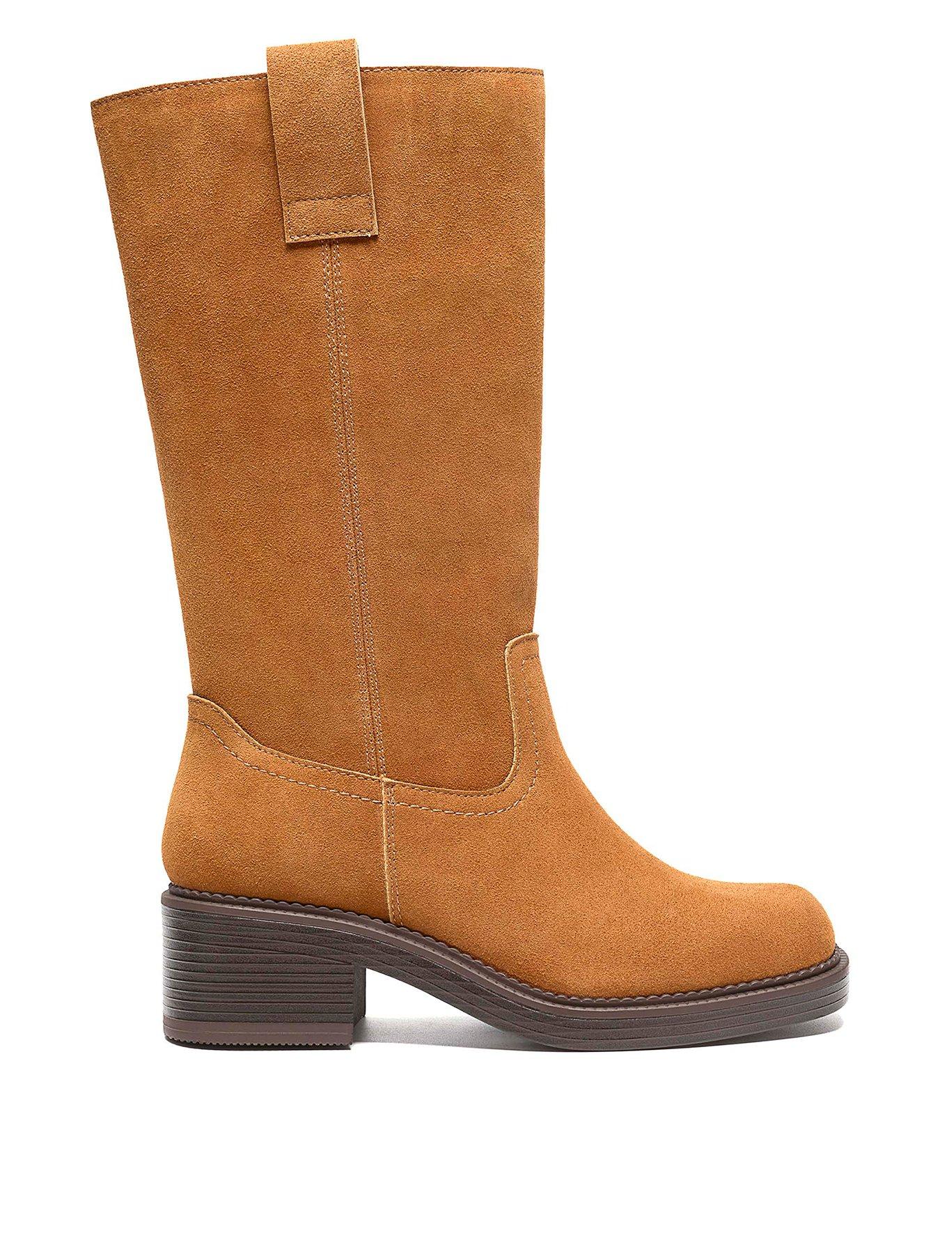 Image 1 of 6 of Clarks Delfini Ranch-tan Suede
