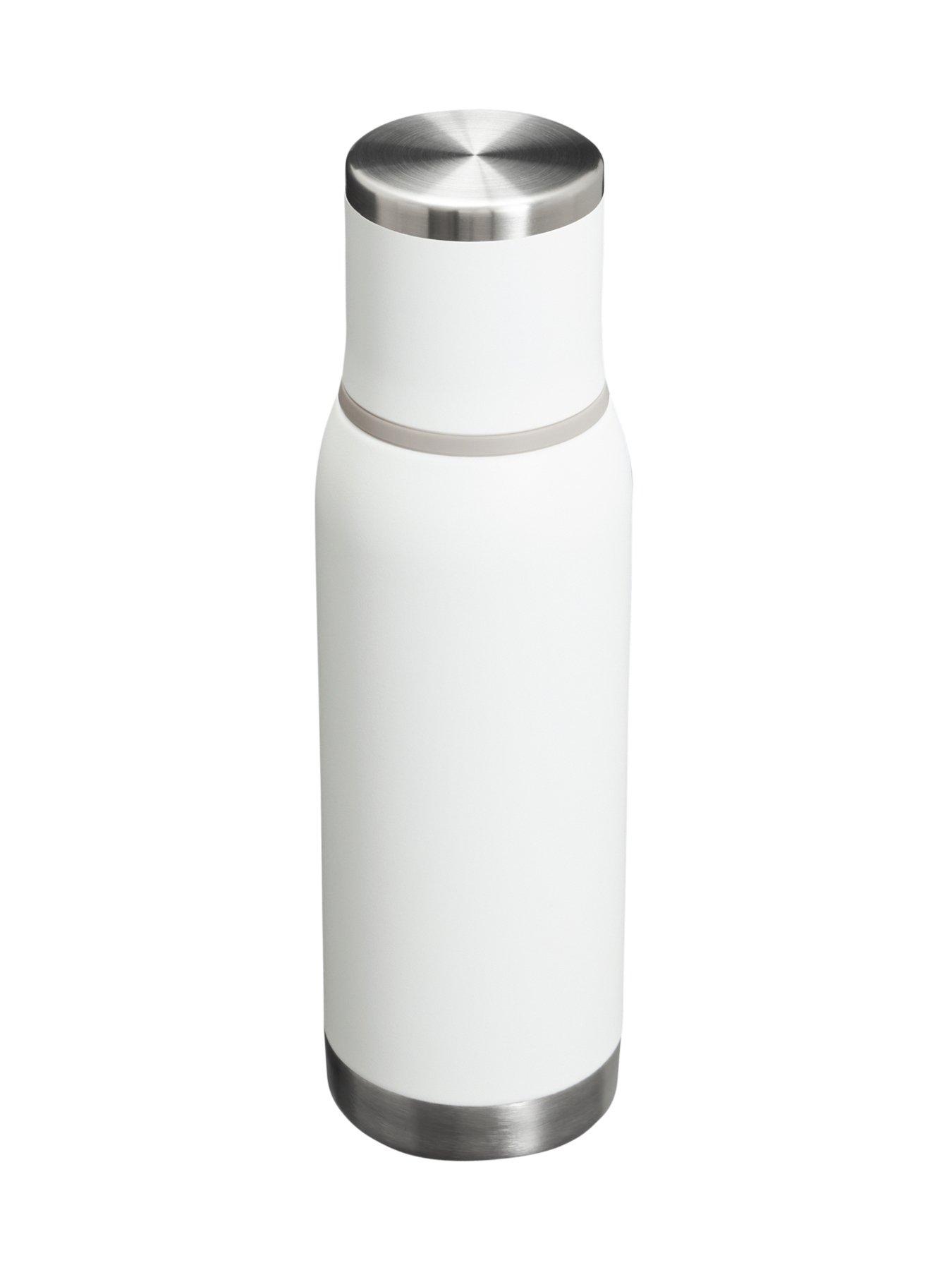 Image 2 of 3 of Stanley 1913 The Adventure To-go Bottle 0.75l / 25oz