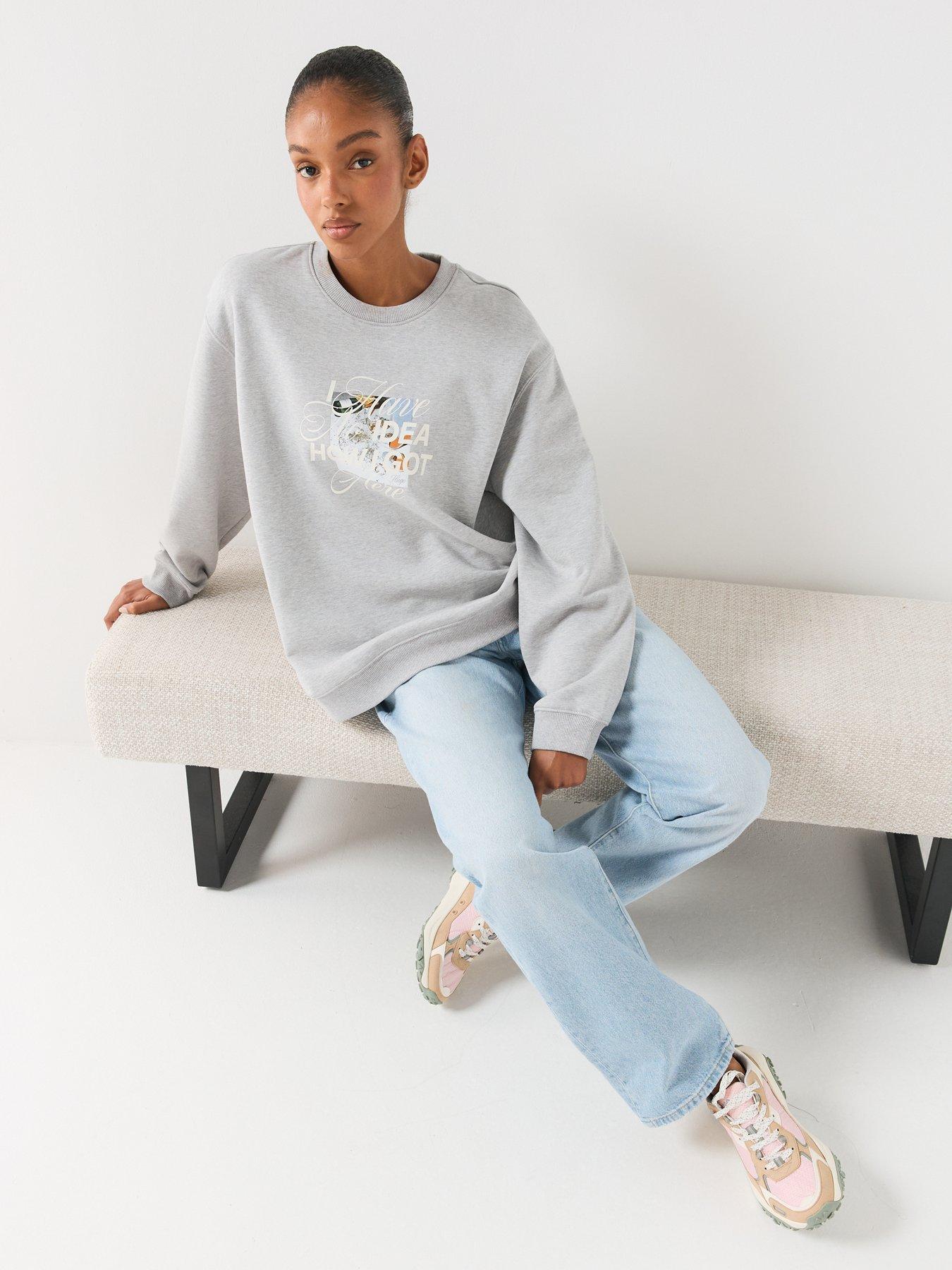 Image 6 of 6 of HUGO Classic Crew Neck Sweatshirt - Grey