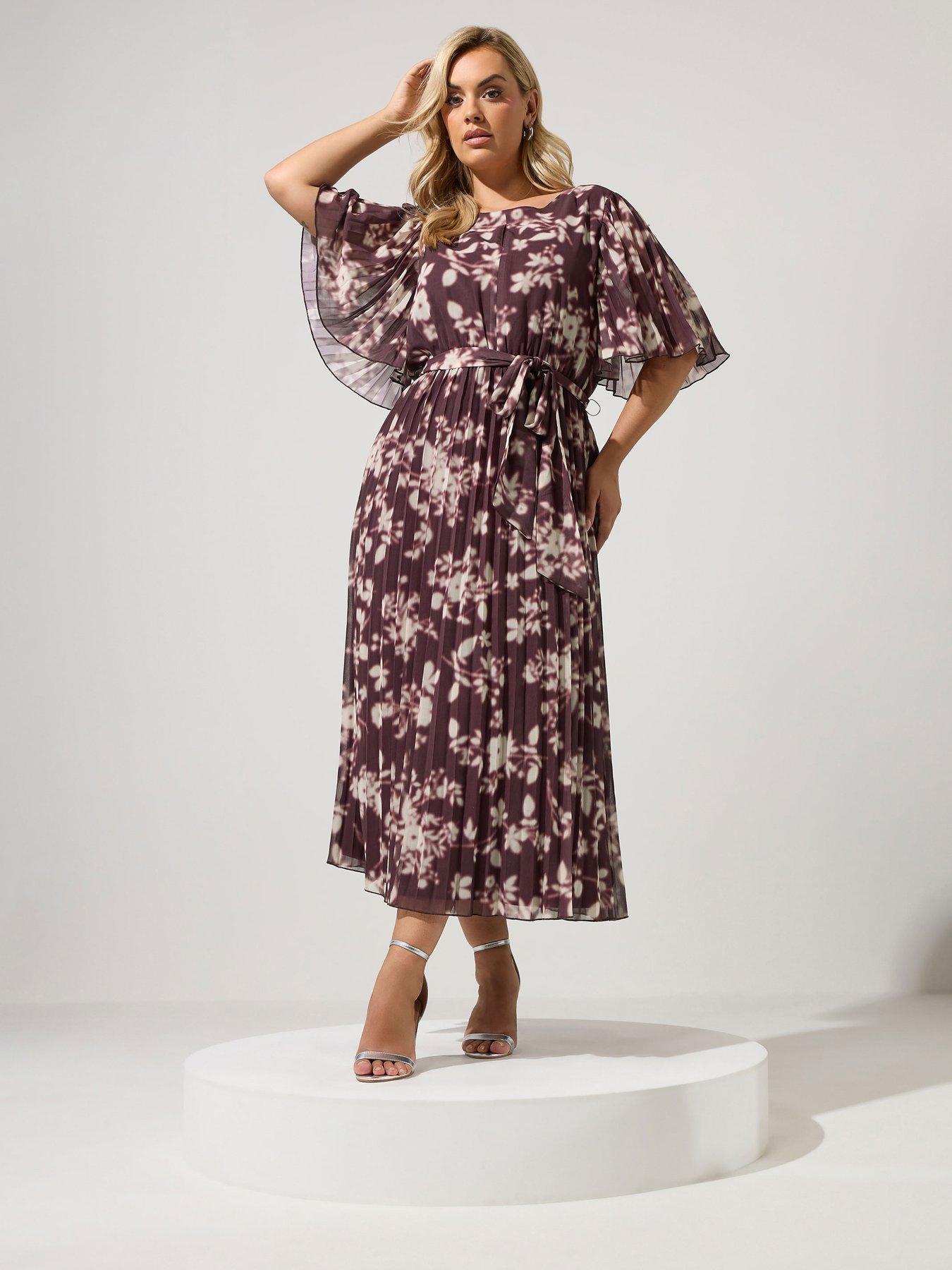 Image 1 of 4 of Yours Curve Floral Pleated Maxi Dress - Red