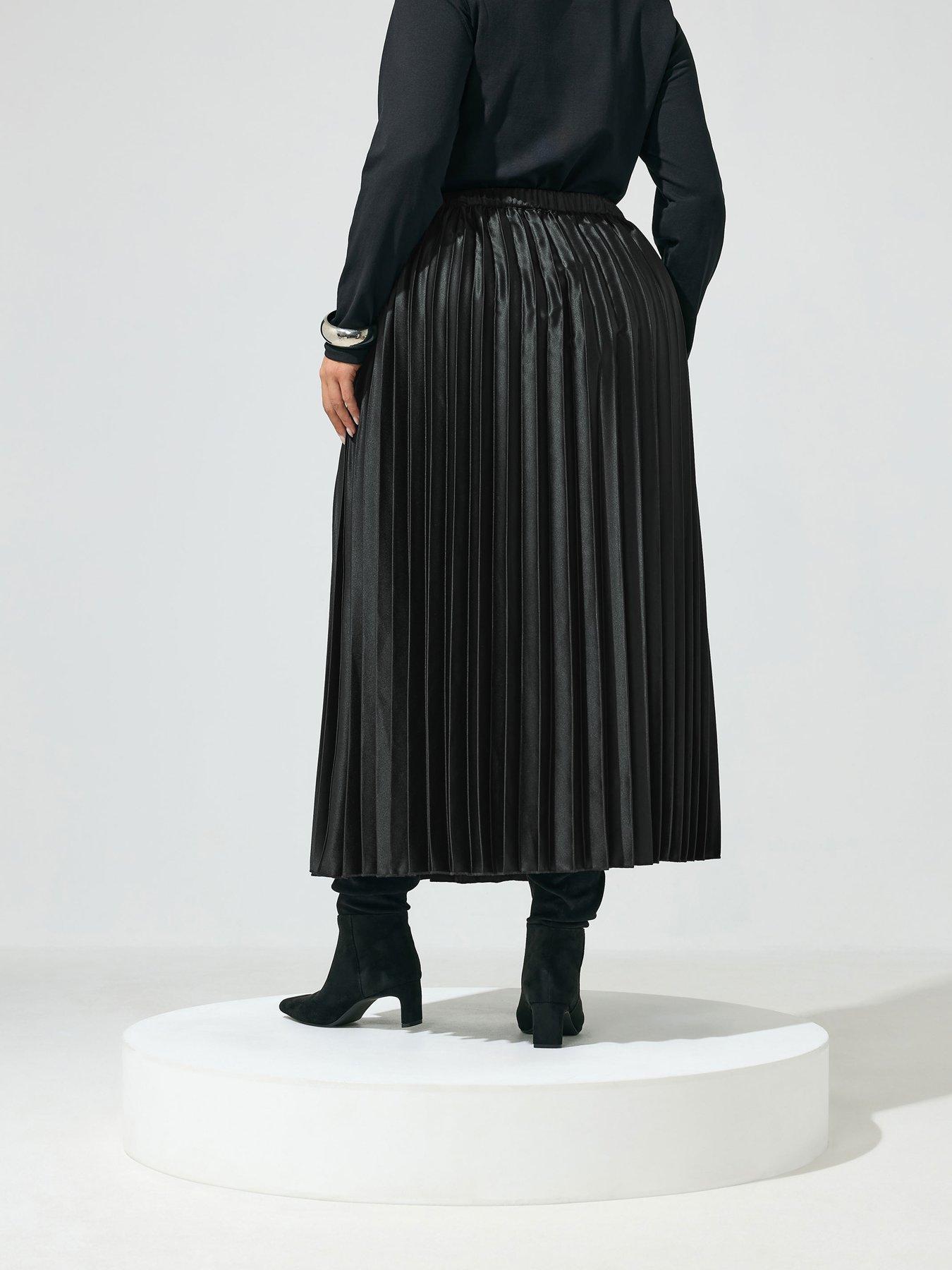 Image 2 of 4 of Yours Curve Pleated Satin Skirt - Black