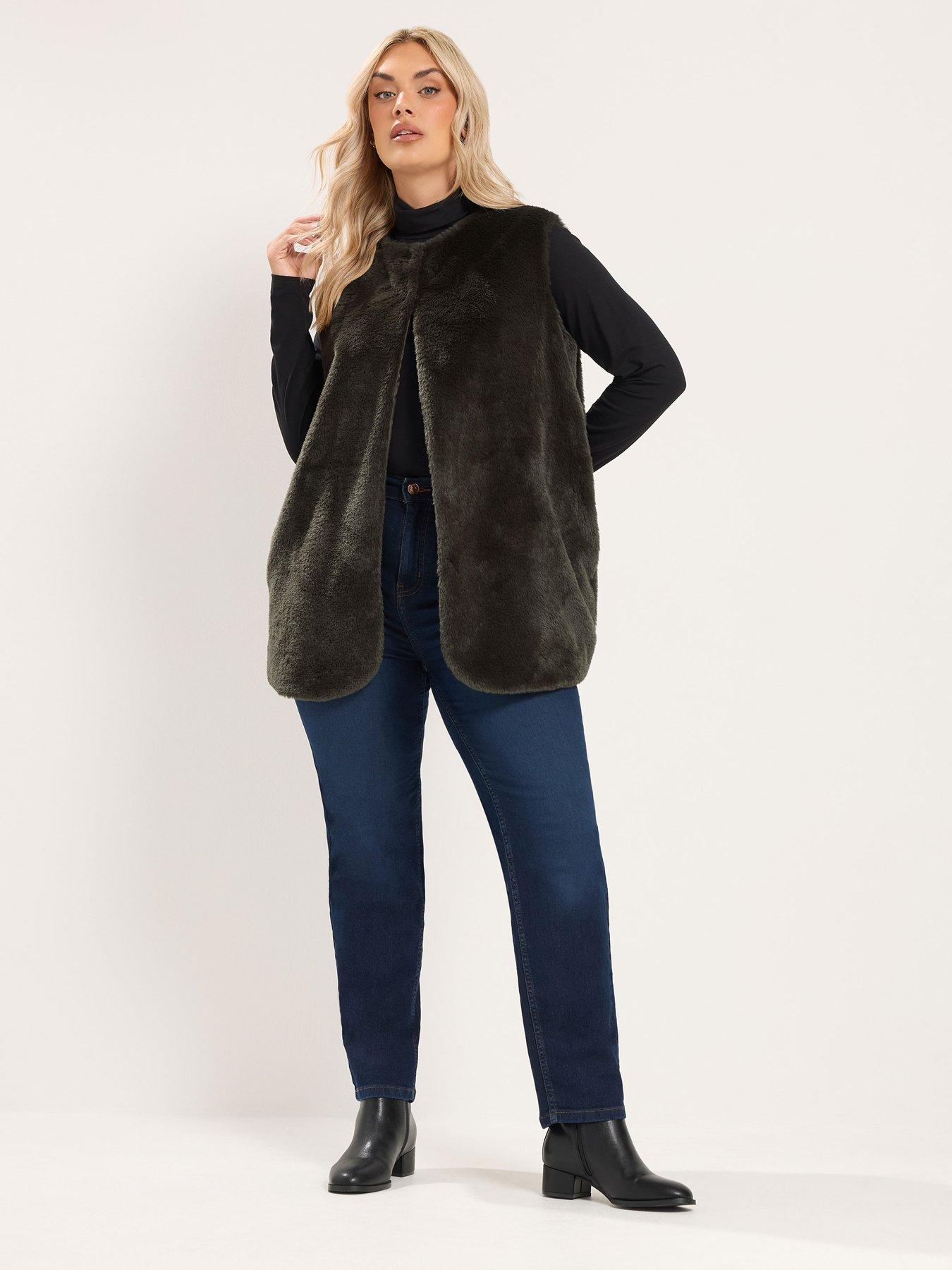Image 3 of 4 of Yours Curve Faux Fur Gilet