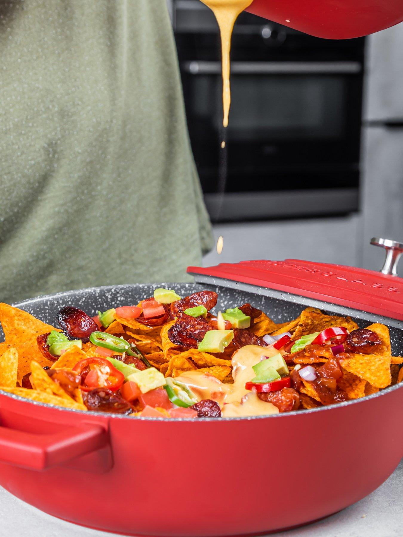 MasterClass Masterclass Shallow 4 Litre Casserole Dish With Lid - Red