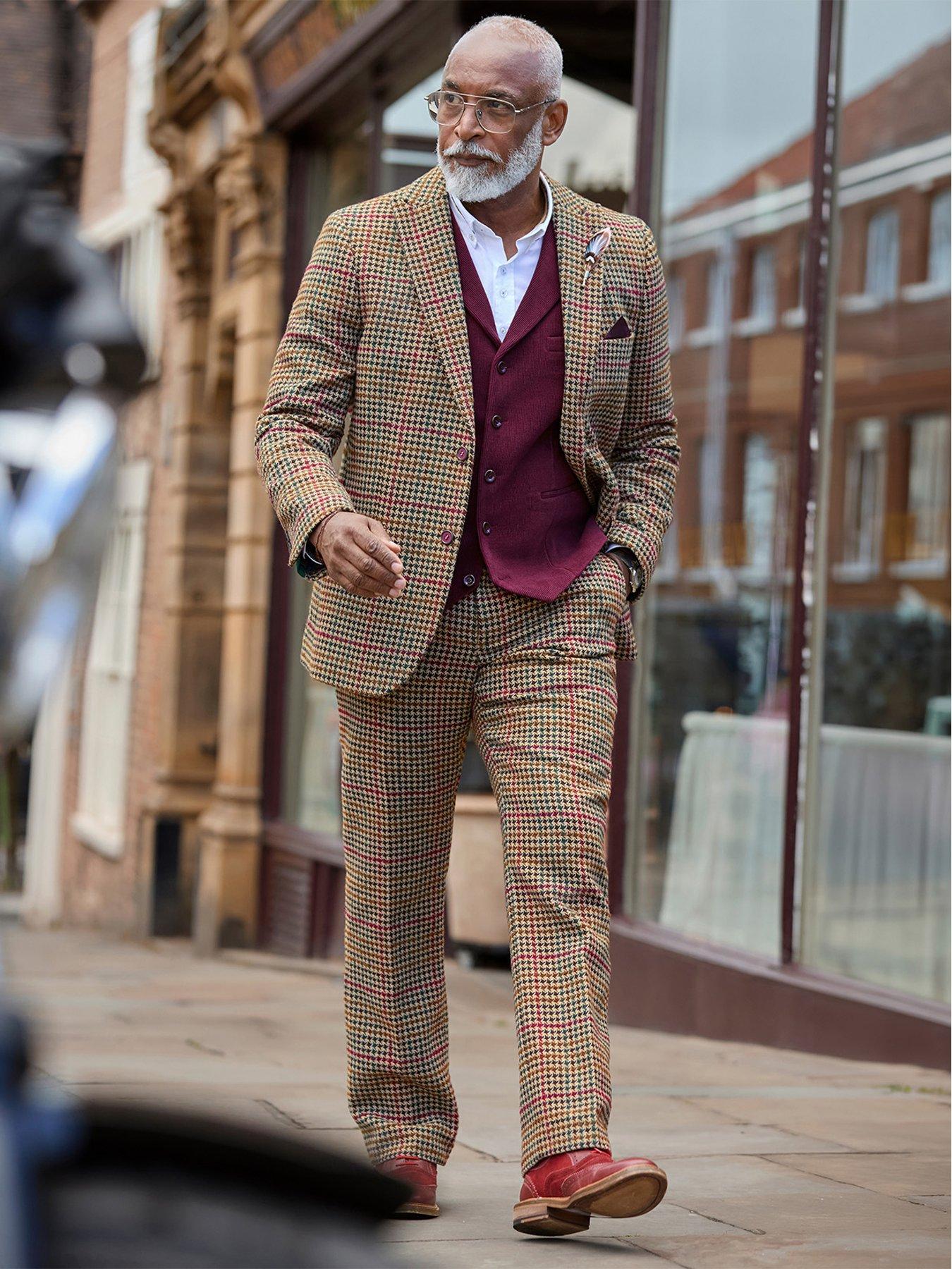 Image 6 of 7 of Joe Browns Heritage Houndstooth Blazer