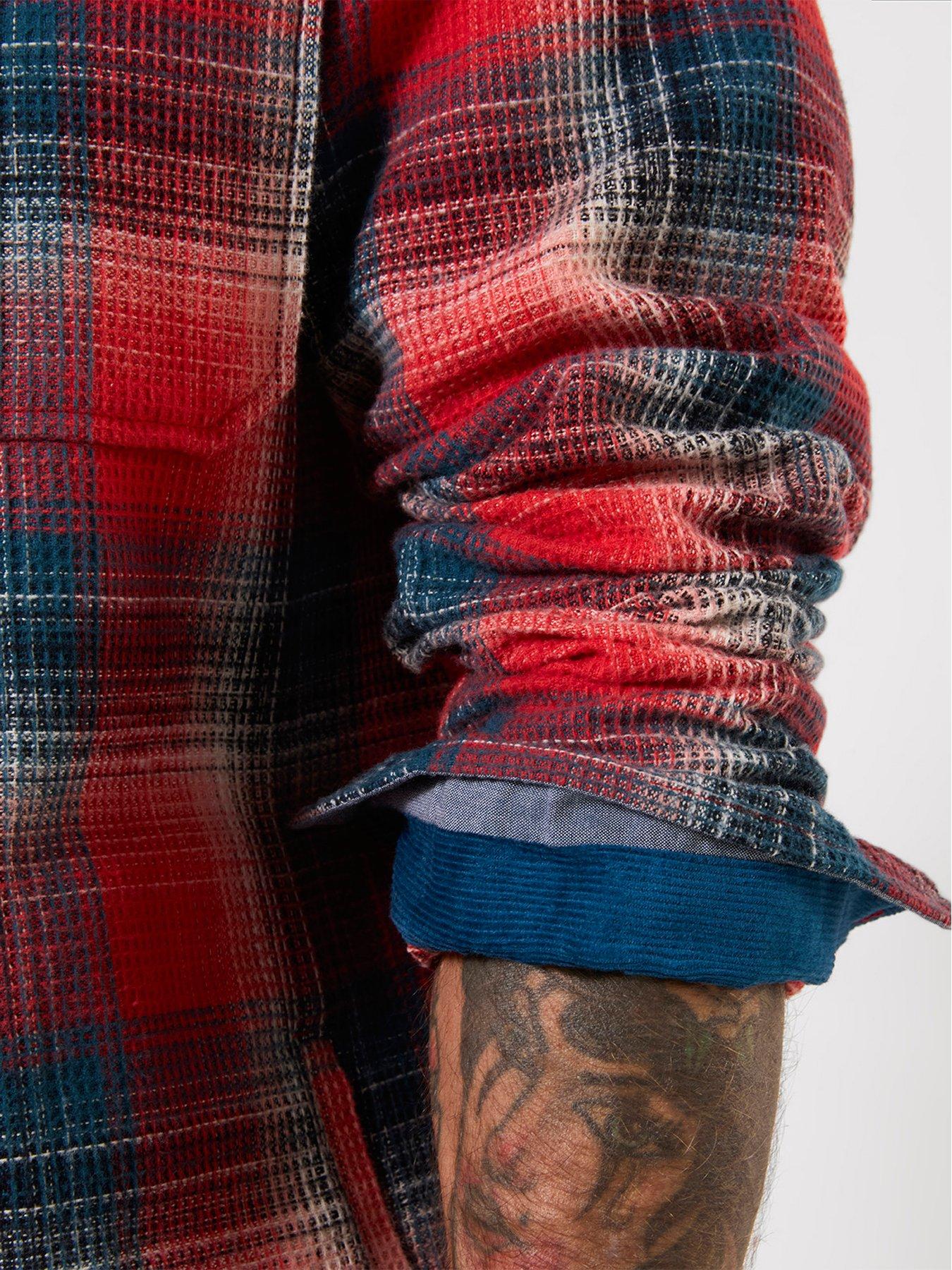 Image 4 of 7 of Joe Browns Wayfarer Waffle Check Shirt