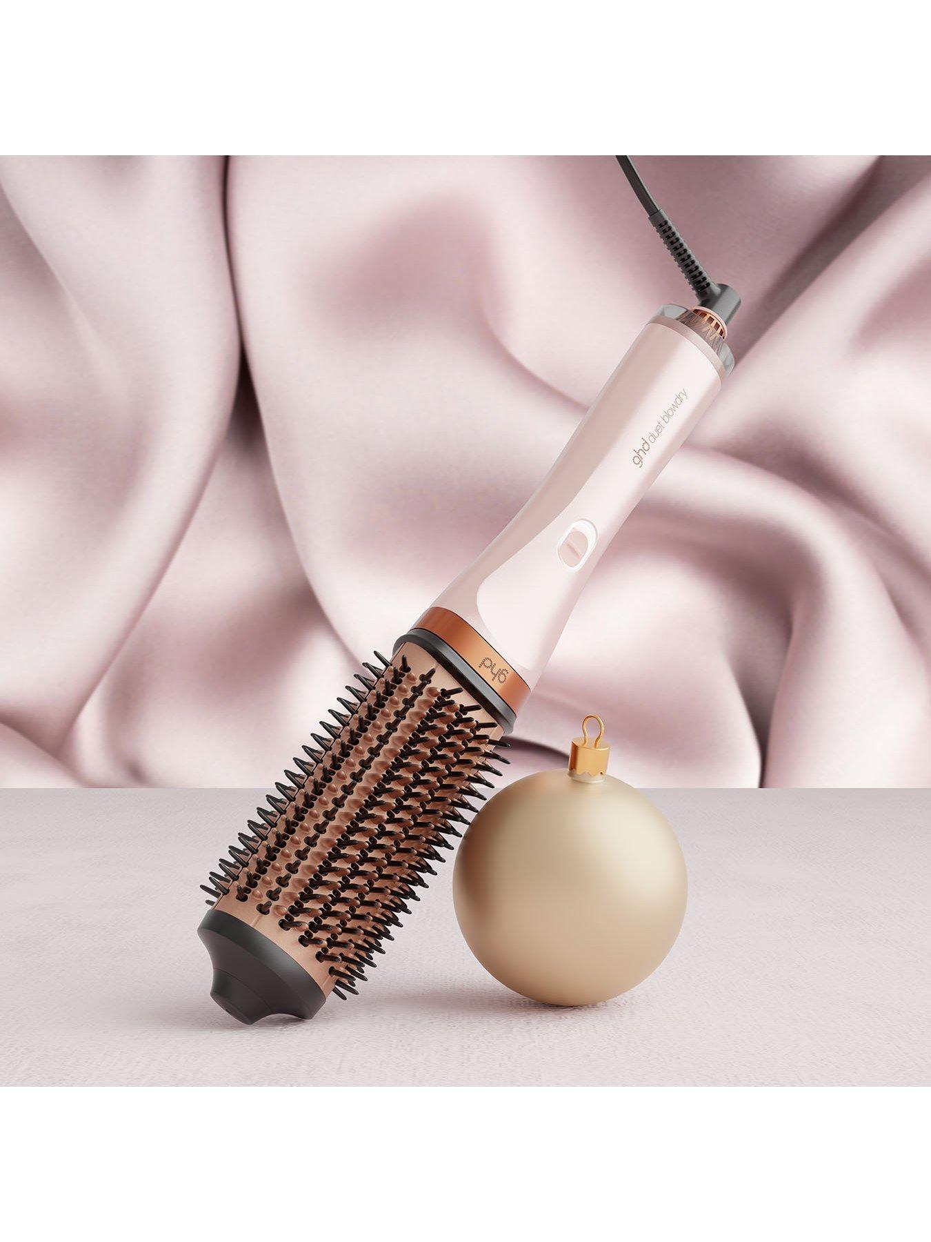 Image 7 of 8 of ghd ghd Duet Blowdry 2-in-1 Hair Dryer Brush Festive Gift Set In Cashmere Beige