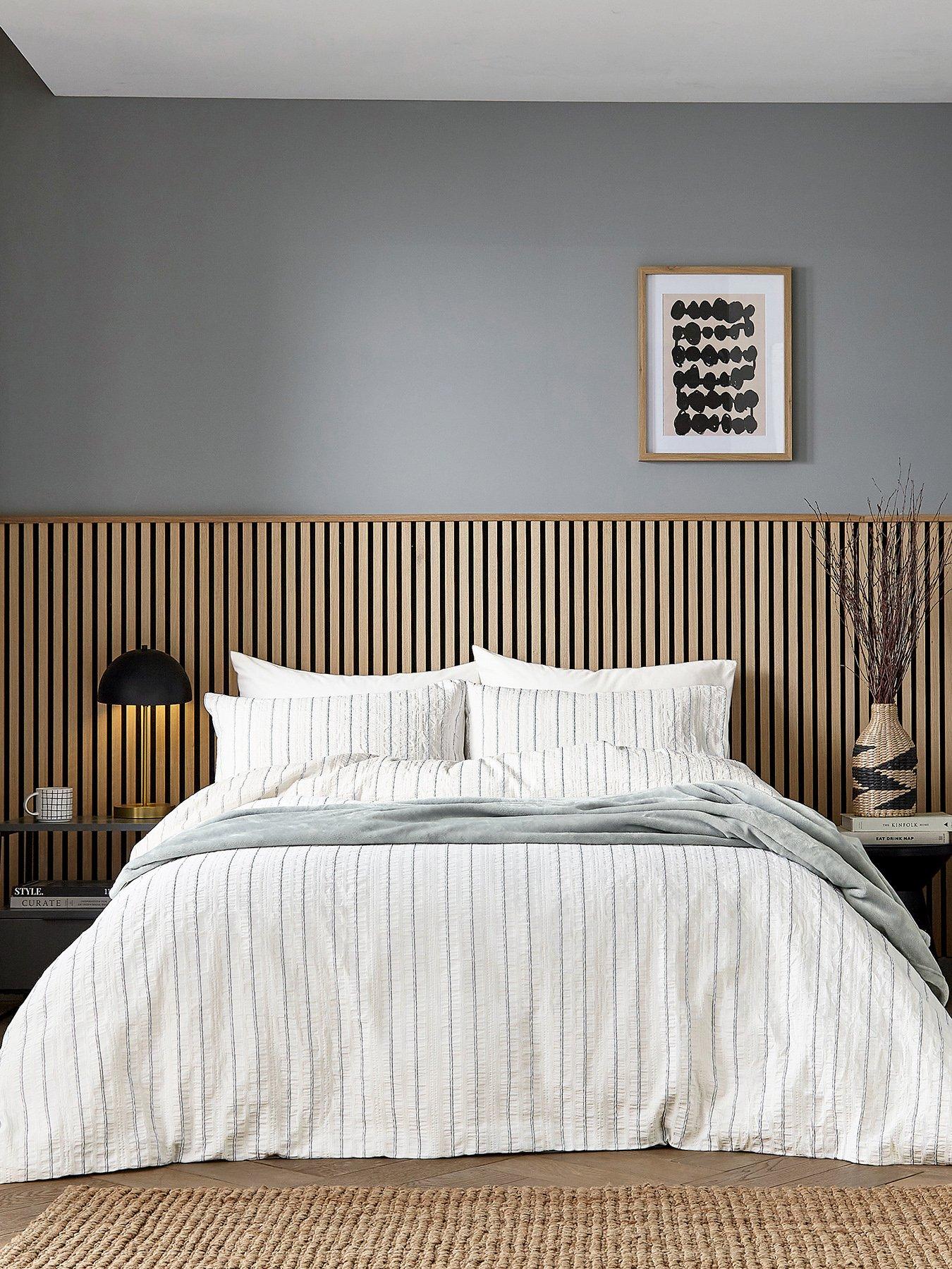 Image 3 of 5 of Helena Springfield Snug Fleece Throw 140X180Cm Grey
