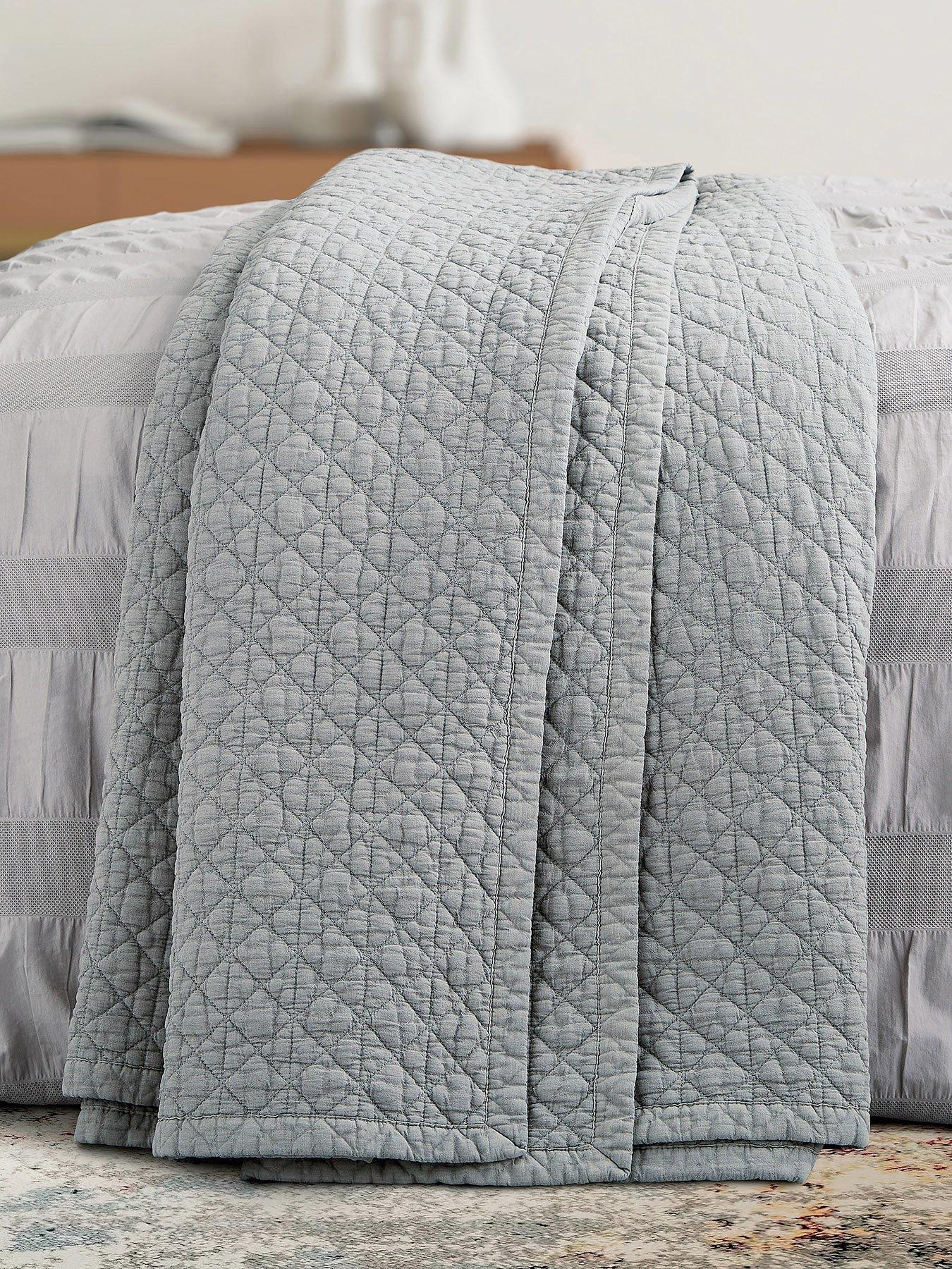 Bedeck of Belfast Stonewashed Cotton Throw 230X250Cm Silver