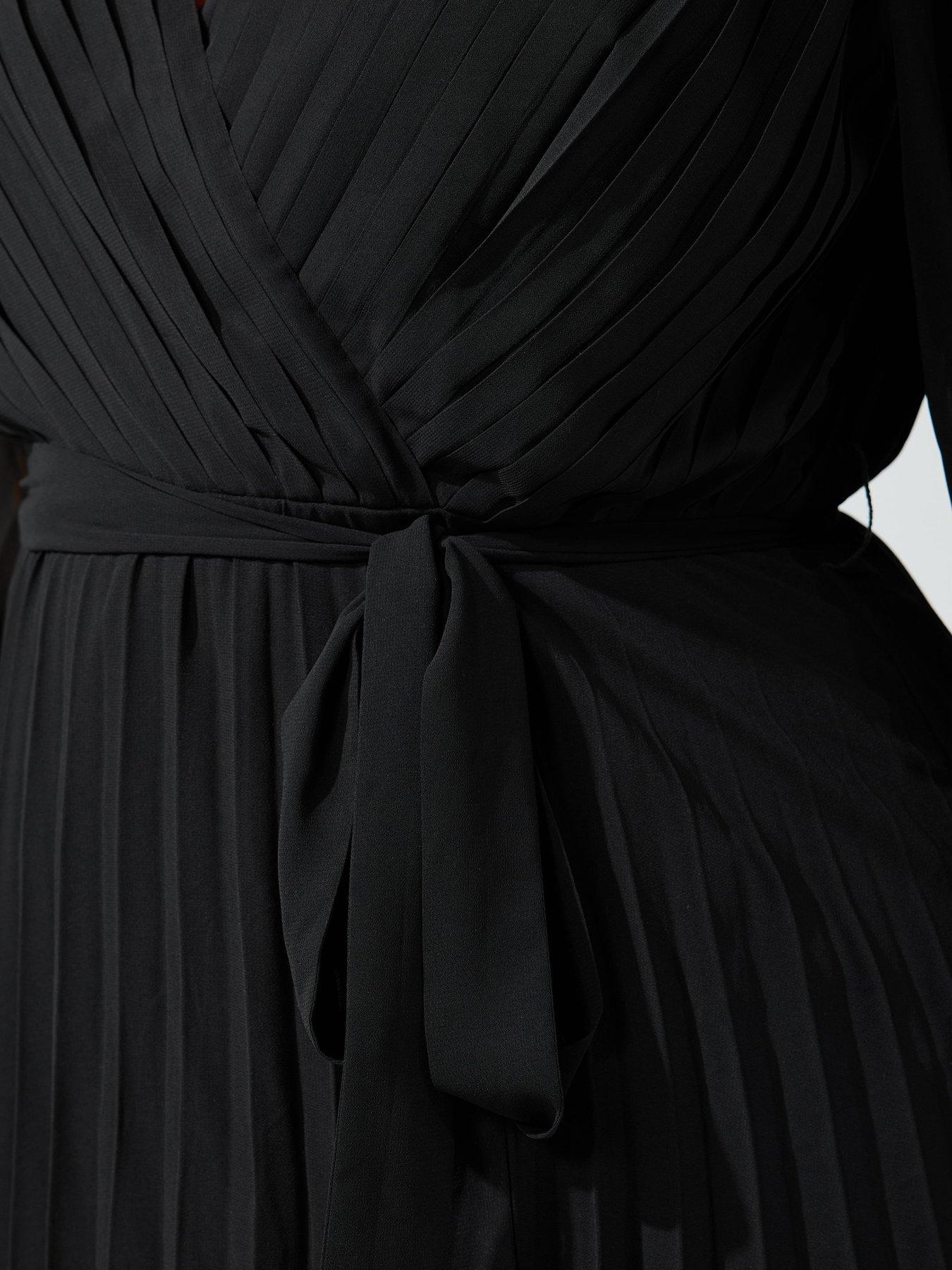 Image 4 of 4 of Yours Curve Pleated Long Sleeve Wrap Dress - Black