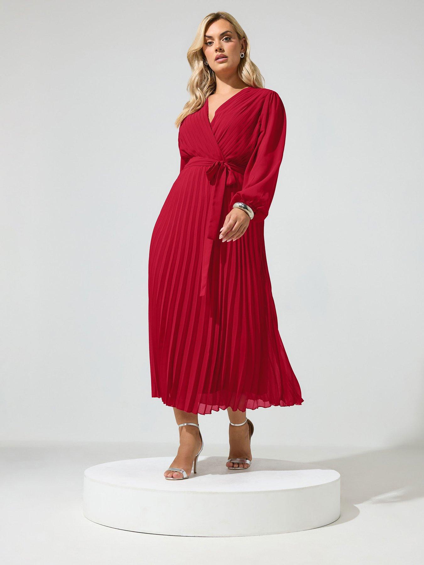 Image 3 of 4 of Yours Curve Pleated Long Sleeve Dress - Red