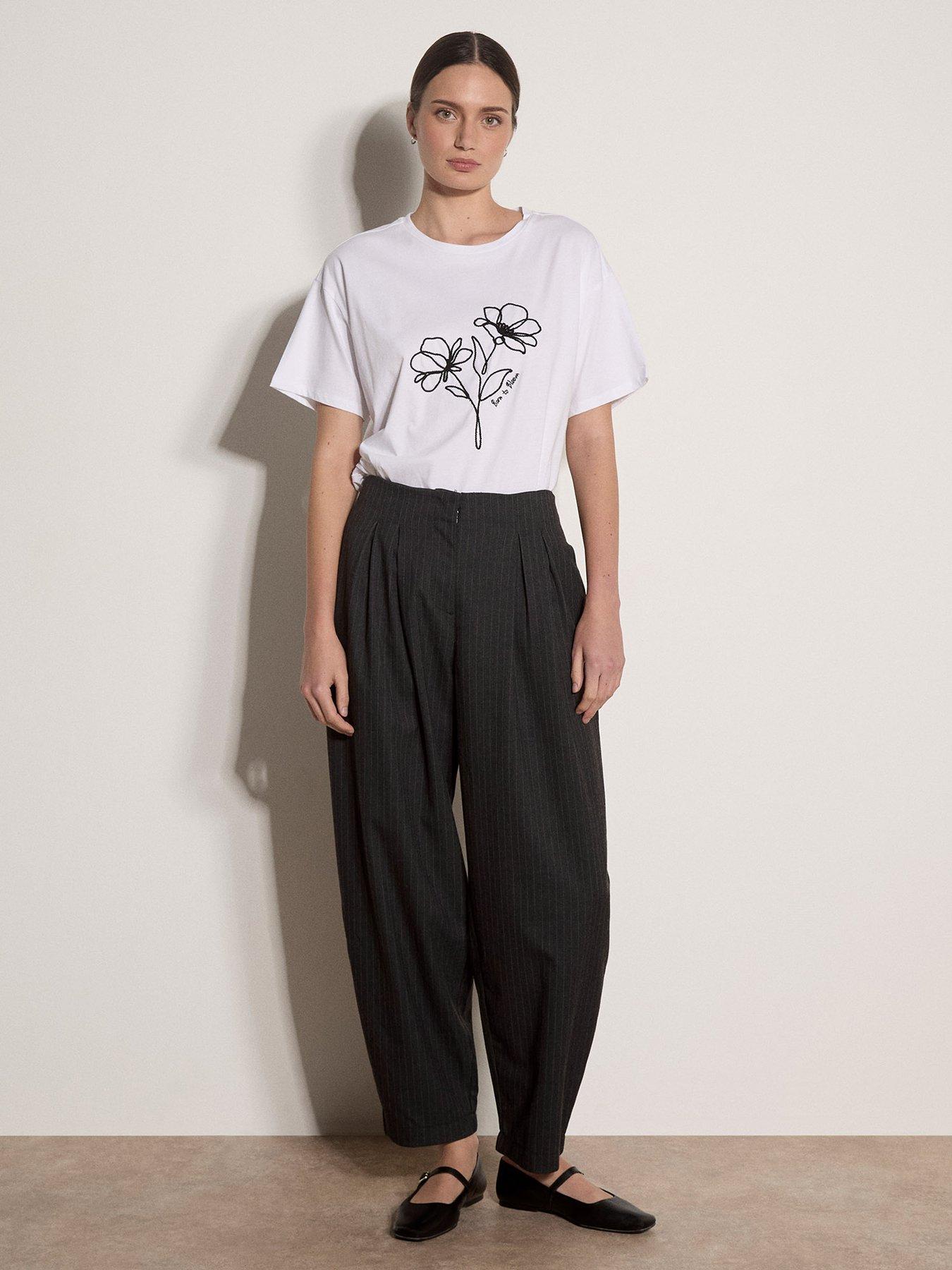 Image 3 of 4 of Apricot Abstract Flower Graphic T-Shirt - White