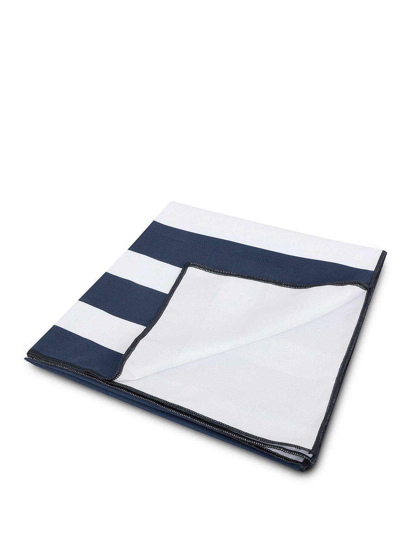 Image 1 of 4 of Regatta Printed Microfibre Beach Towel
