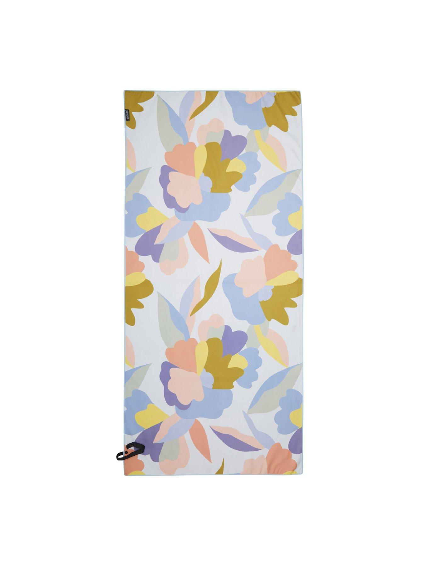 Image 2 of 5 of Regatta Printed Microfibre Beach Towel
