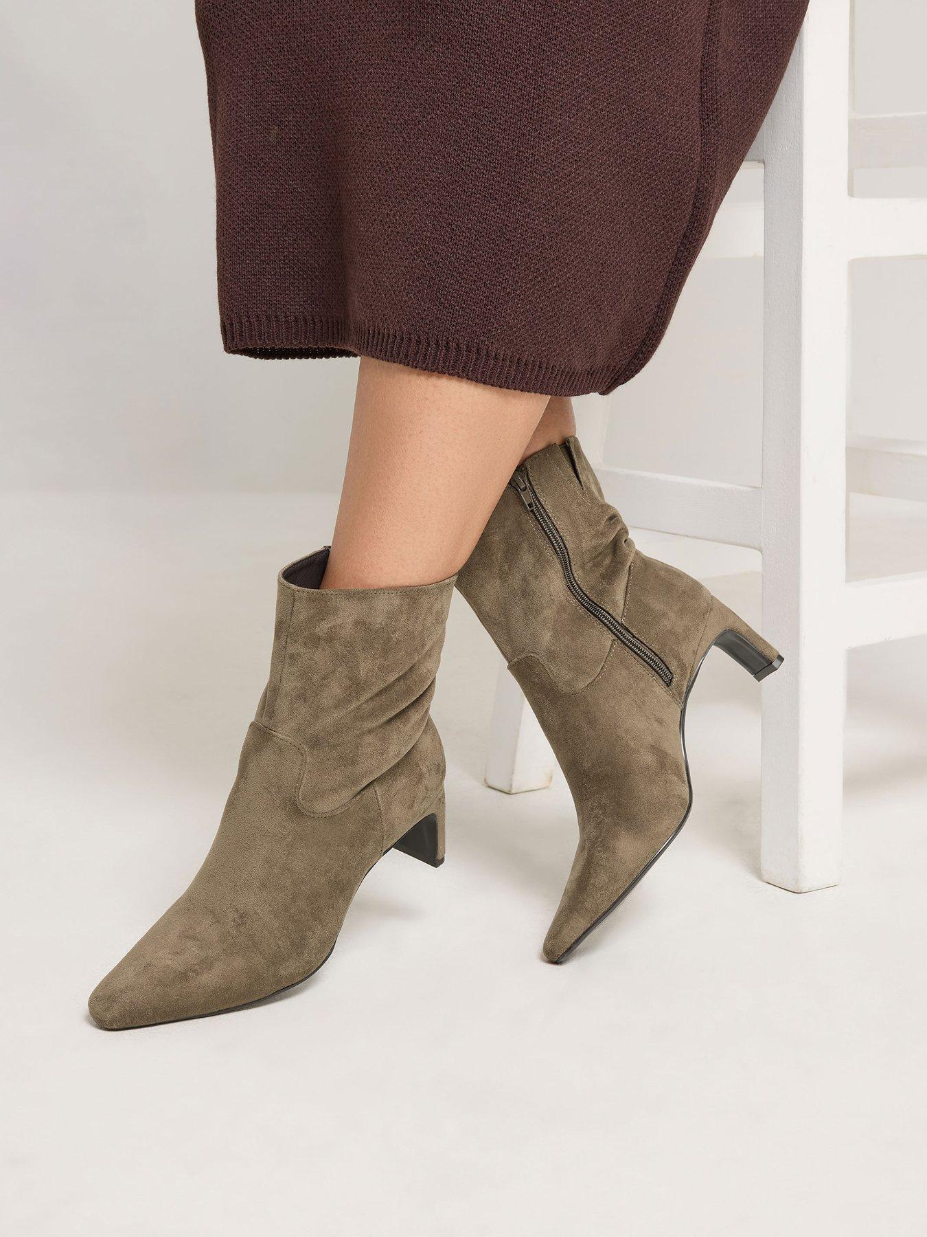 Image 4 of 4 of Yours Wide Fit Soft Square Ruched Kitten Heel Ankle Boot