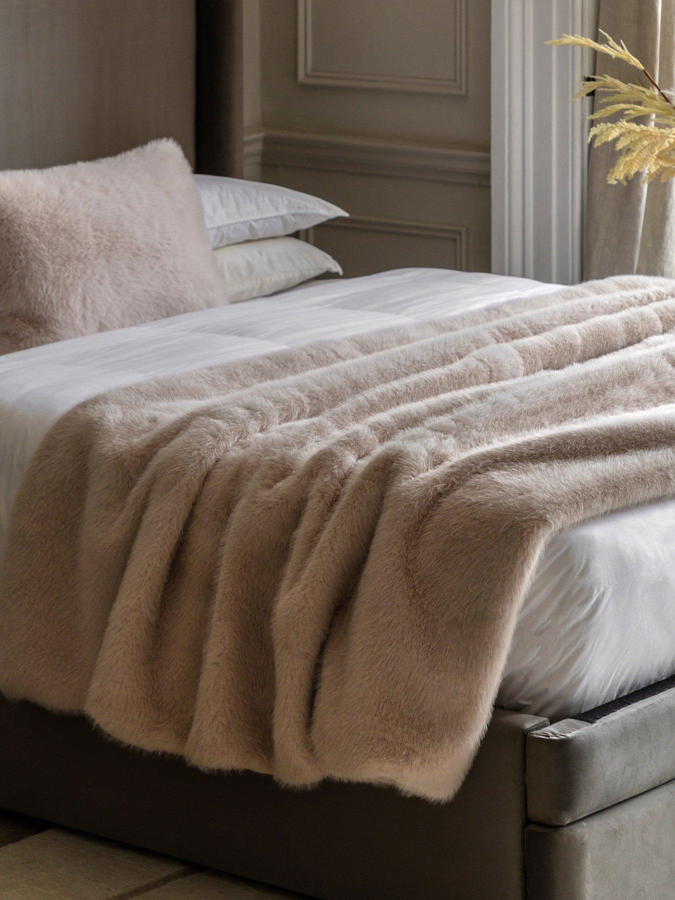 Image 1 of 6 of Gallery Direct Maple Faux Fur Throw Oatmeal 130x150cm