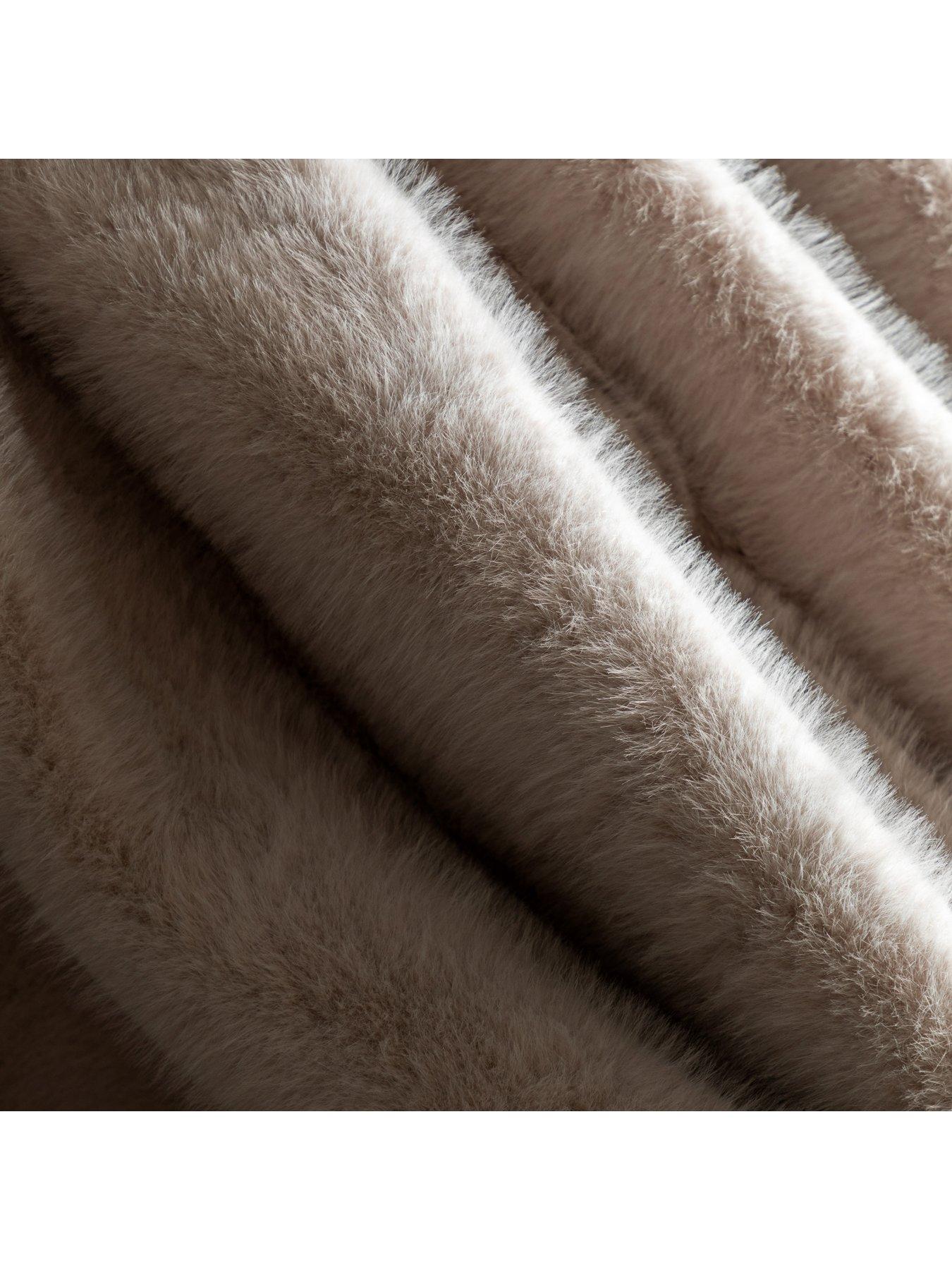 Image 3 of 6 of Gallery Direct Maple Faux Fur Throw Oatmeal 130x150cm