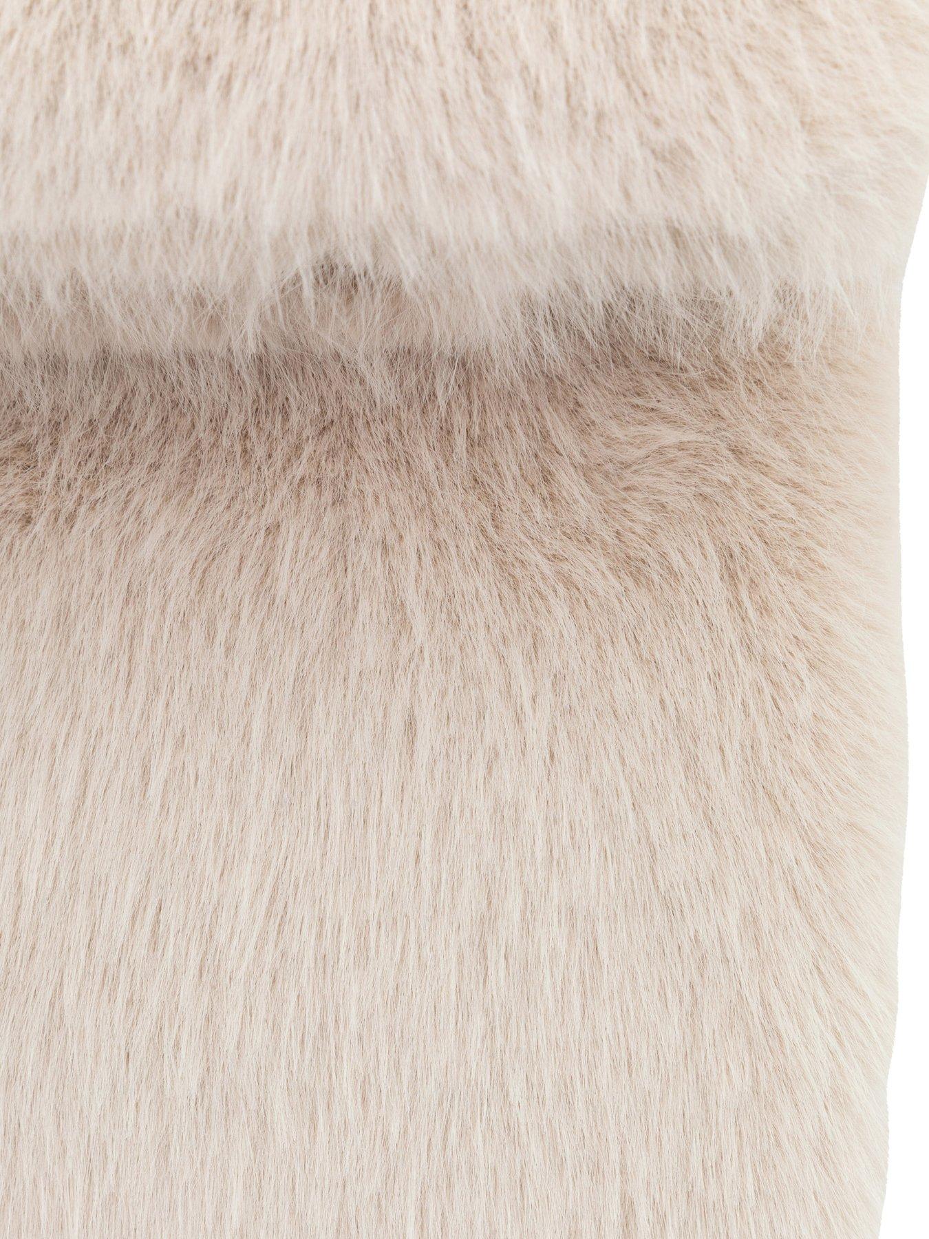 Image 4 of 6 of Gallery Direct Maple Faux Fur Throw Oatmeal 130x150cm