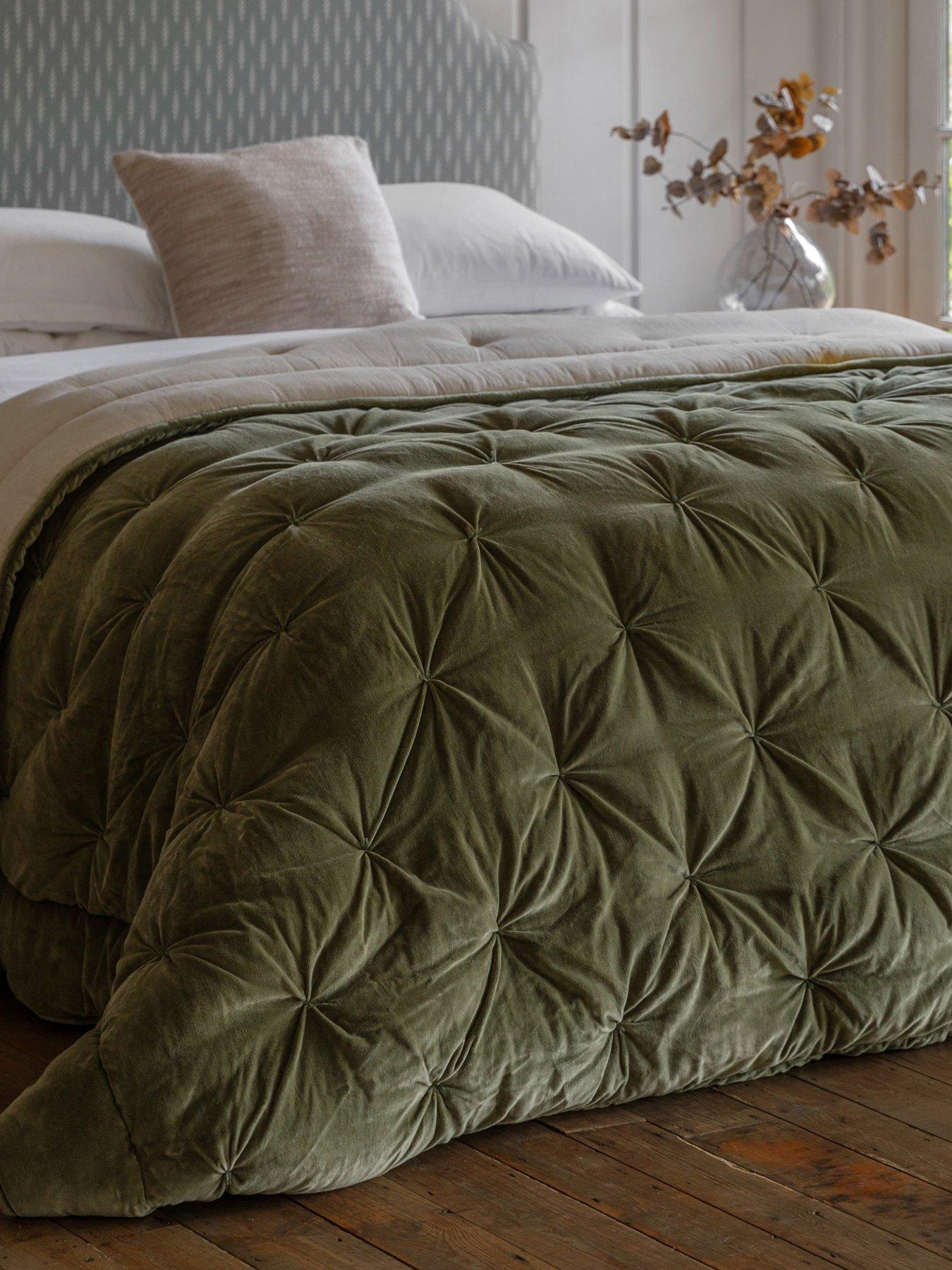 Gallery Opulent Velvet Bedspread Green 2200x2400mm