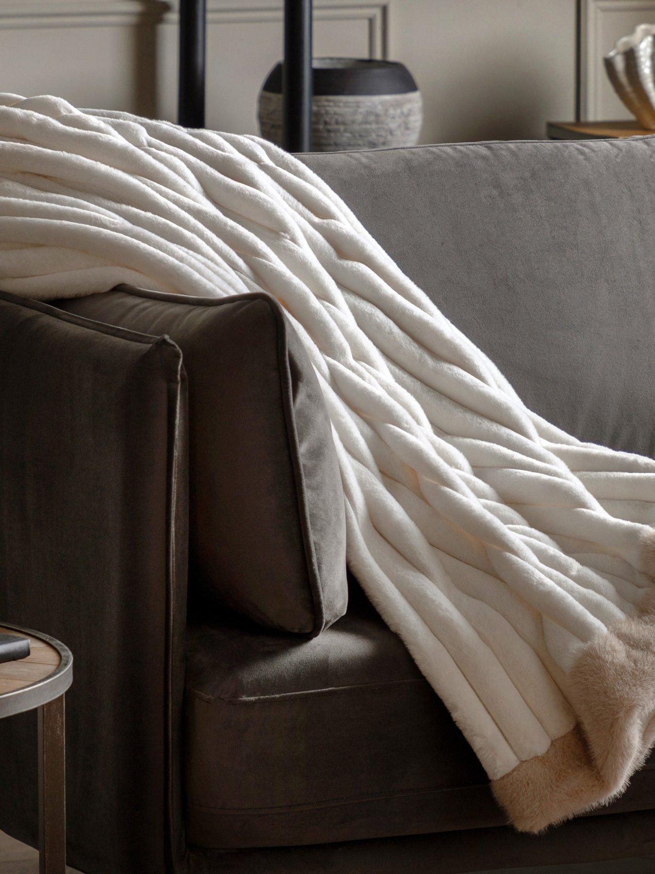 Gallery Whinfell Luxury Faux Fur Throw Cream 1500x2000mm