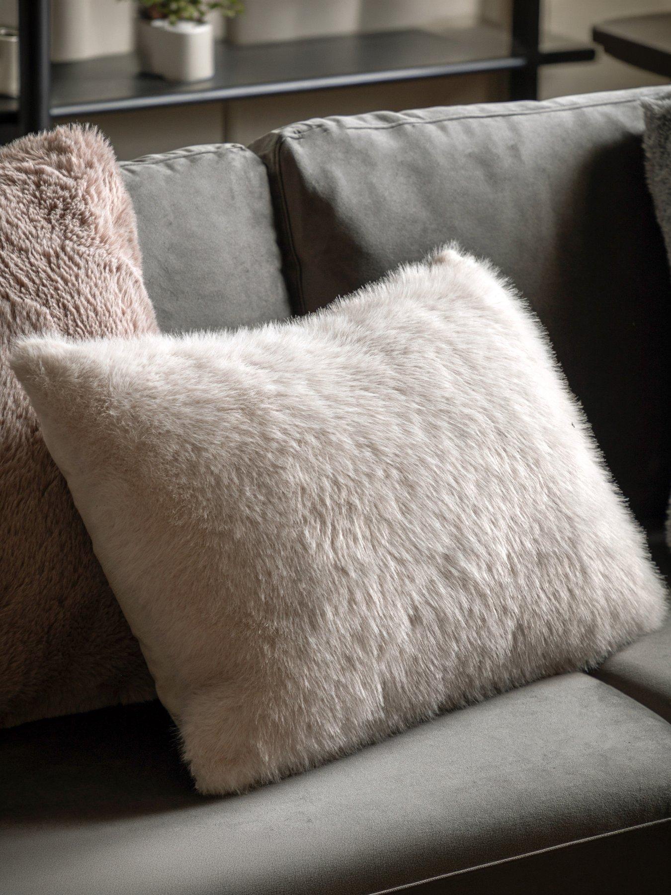 Gallery Maple Faux Fur Cushion Oatmeal 400x600mm