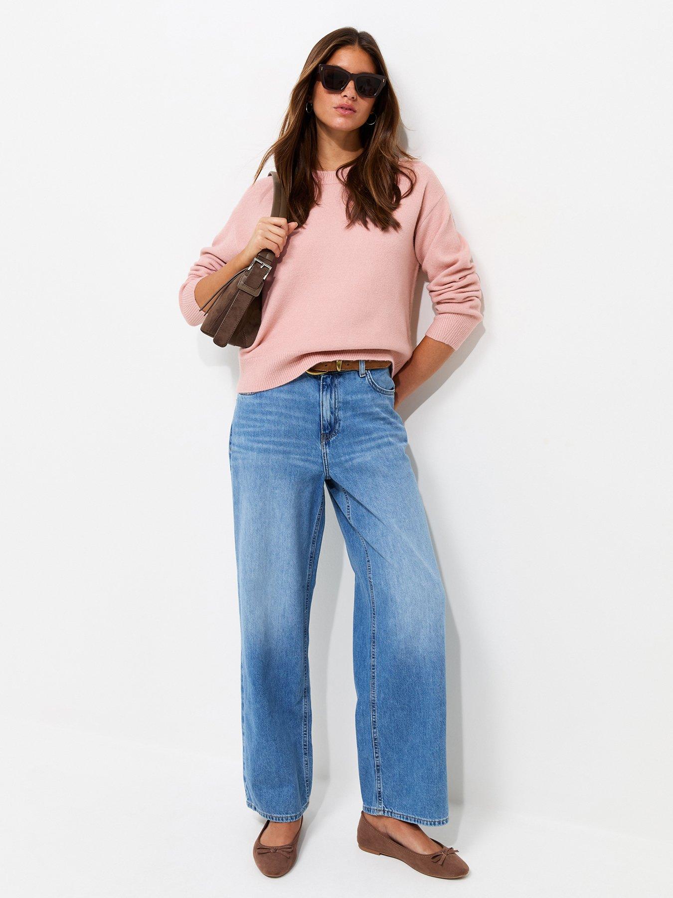Image 3 of 6 of New Look Light Pink Midweight Crew Neck Jumper
