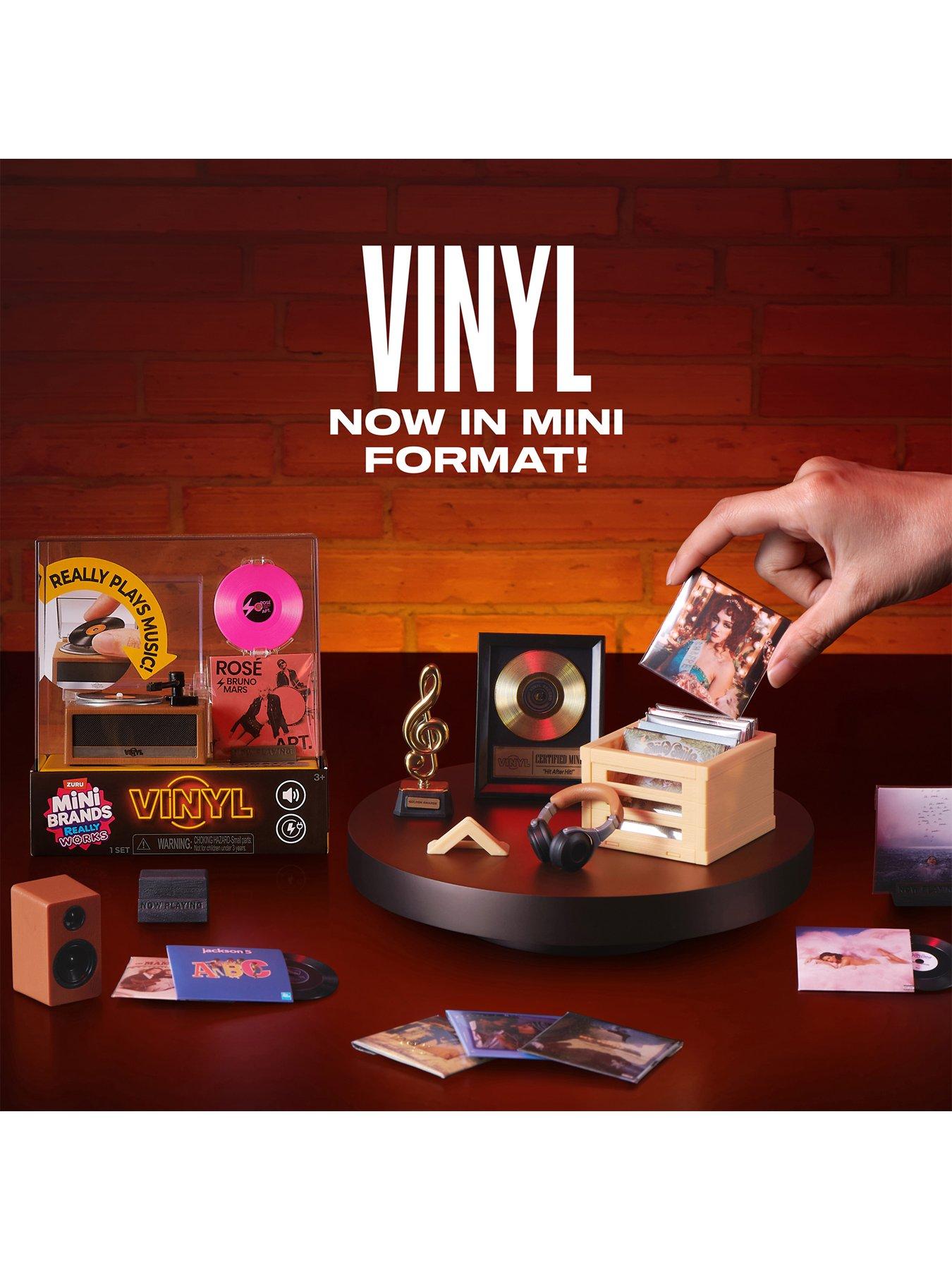 Image 6 of 7 of Mini Brands Really Plays Music Series 1 Vinyl Playset