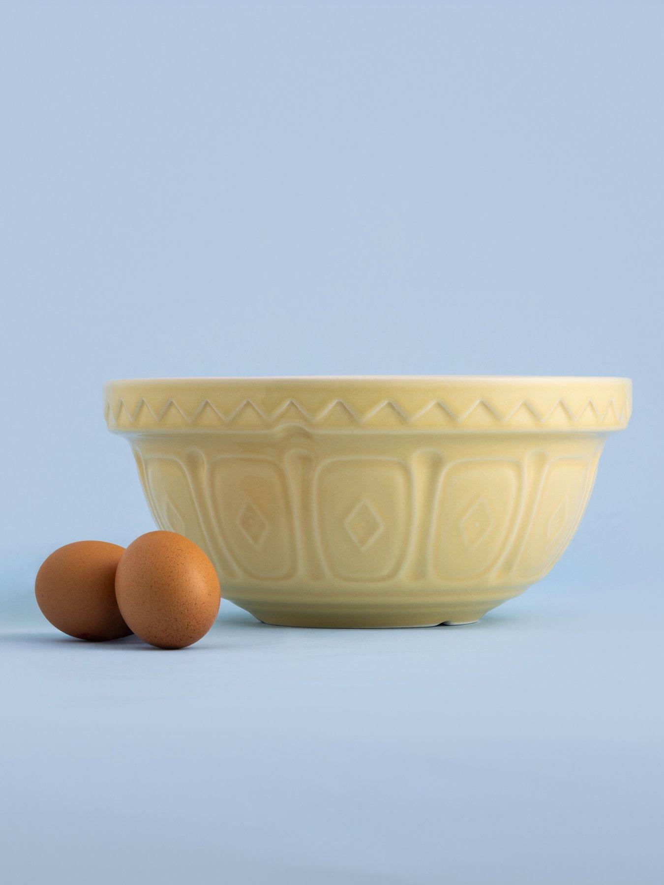 Image 3 of 6 of Mason Cash Colourmix Yellow Mixing Bowl 24cm