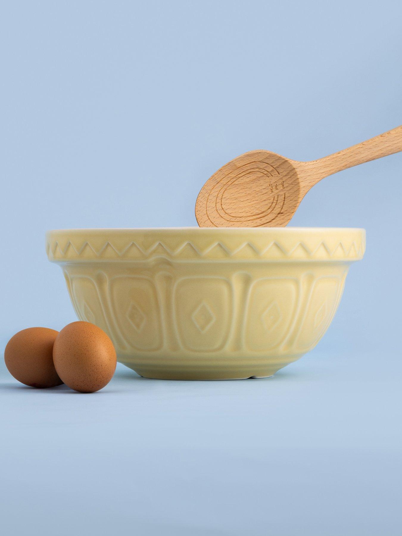 Image 5 of 6 of Mason Cash Colourmix Yellow Mixing Bowl 24cm