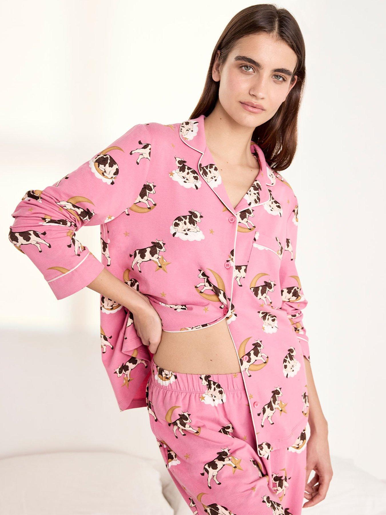 Image 4 of 6 of CHELSEA PEERS Cotton Cosmic Cow Print Long Pyjama Set - Pink