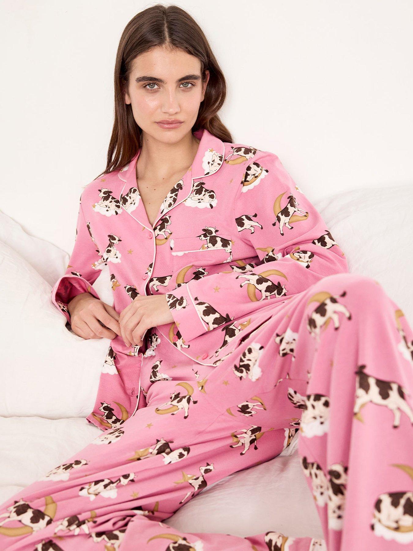 Image 5 of 6 of CHELSEA PEERS Cotton Cosmic Cow Print Long Pyjama Set - Pink
