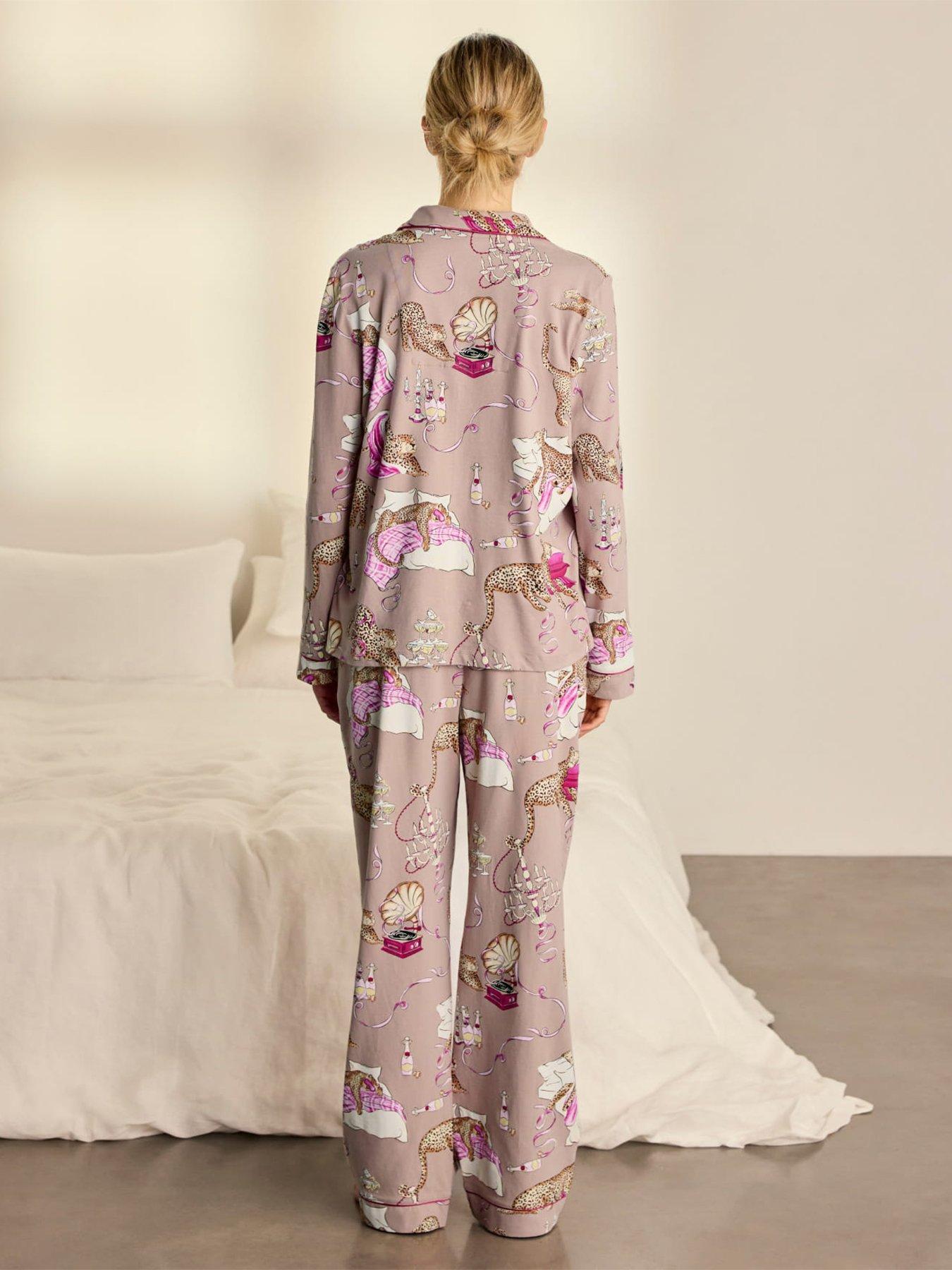 Image 2 of 6 of CHELSEA PEERS Cotton Leopard After Party Print Long Pyjama Set - Camel