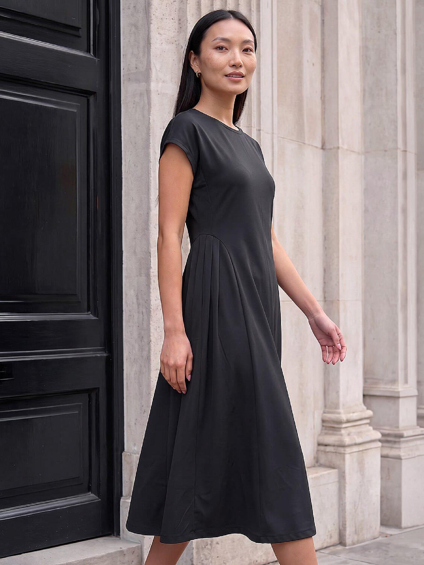 Roman Side Pleat Detail Dress