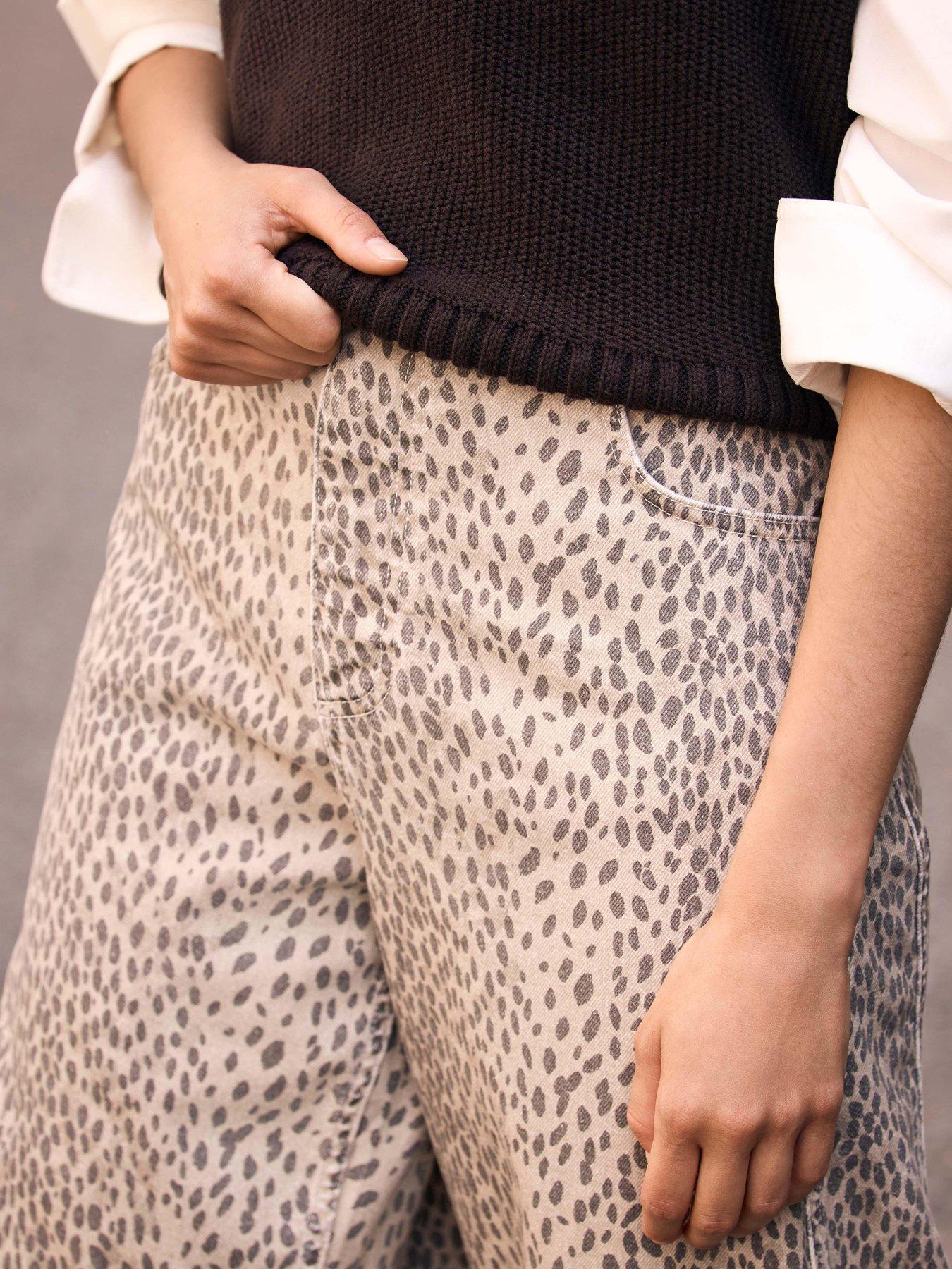 Image 4 of 6 of Mint Velvet Leopard Print Tapered Jean - Cream