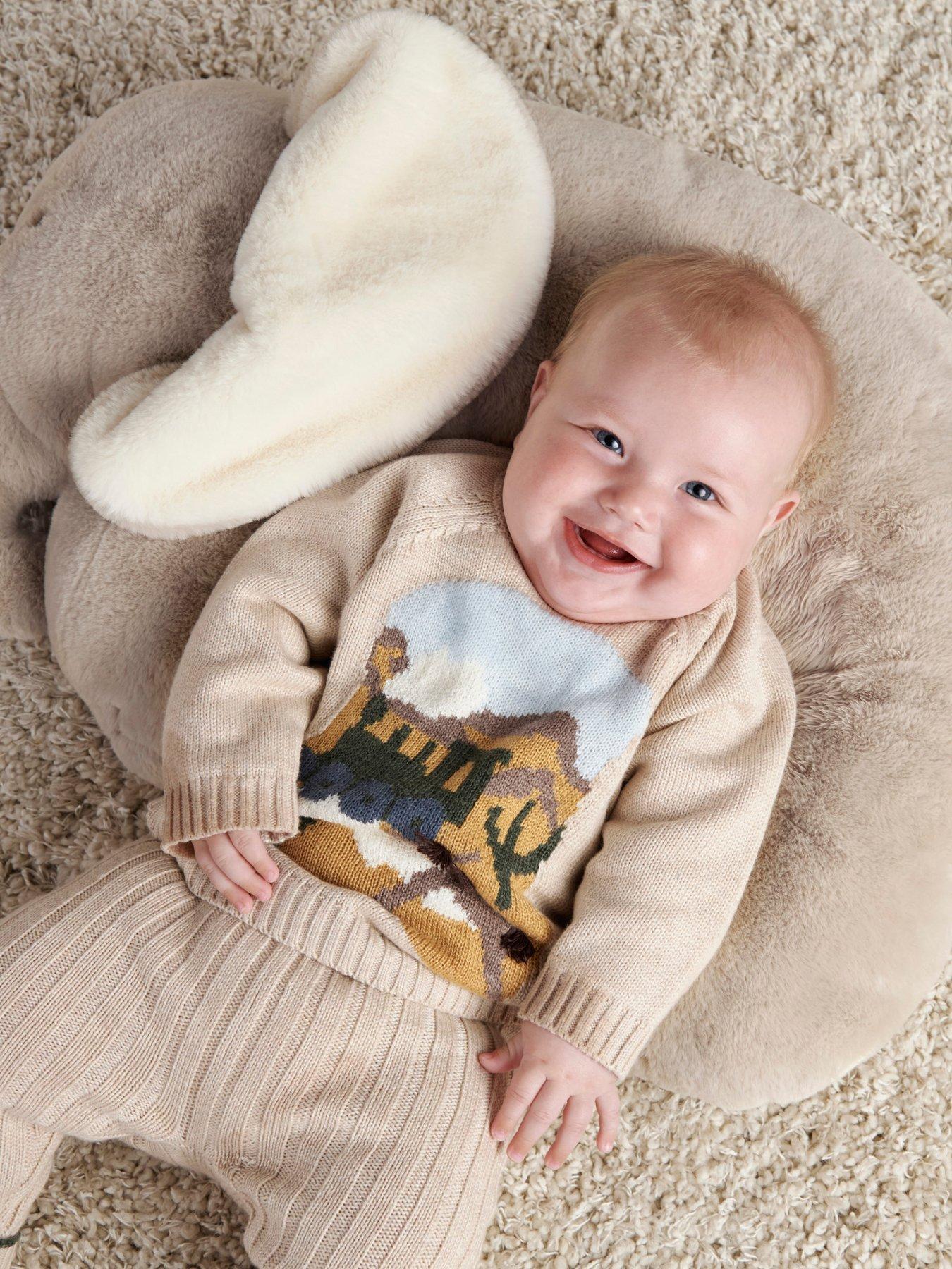 Image 3 of 6 of Mamas & Papas Tummy Time Snugglerug - Elephant