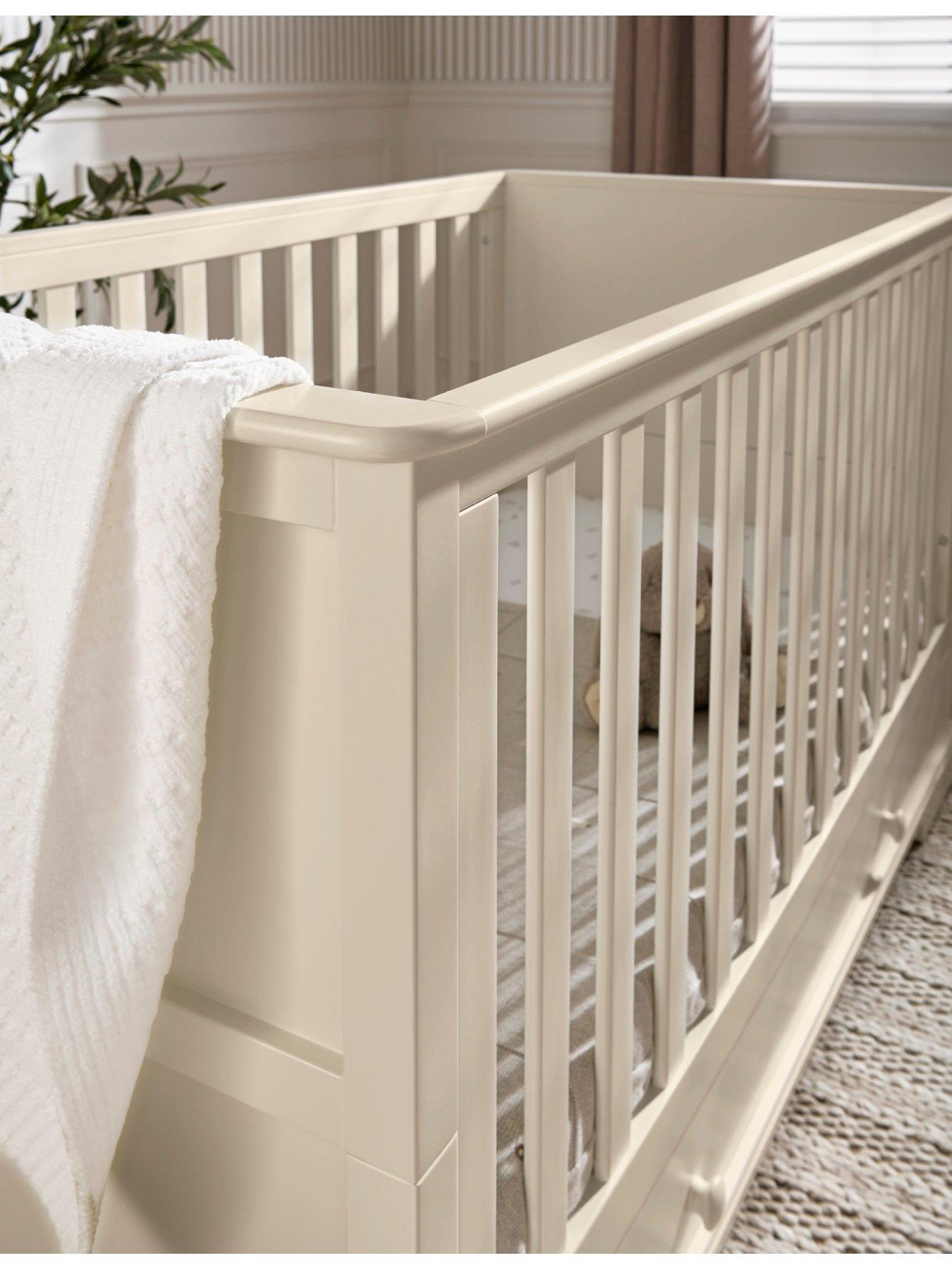 Image 5 of 7 of Mamas & Papas Oxford Cotbed Cashmere