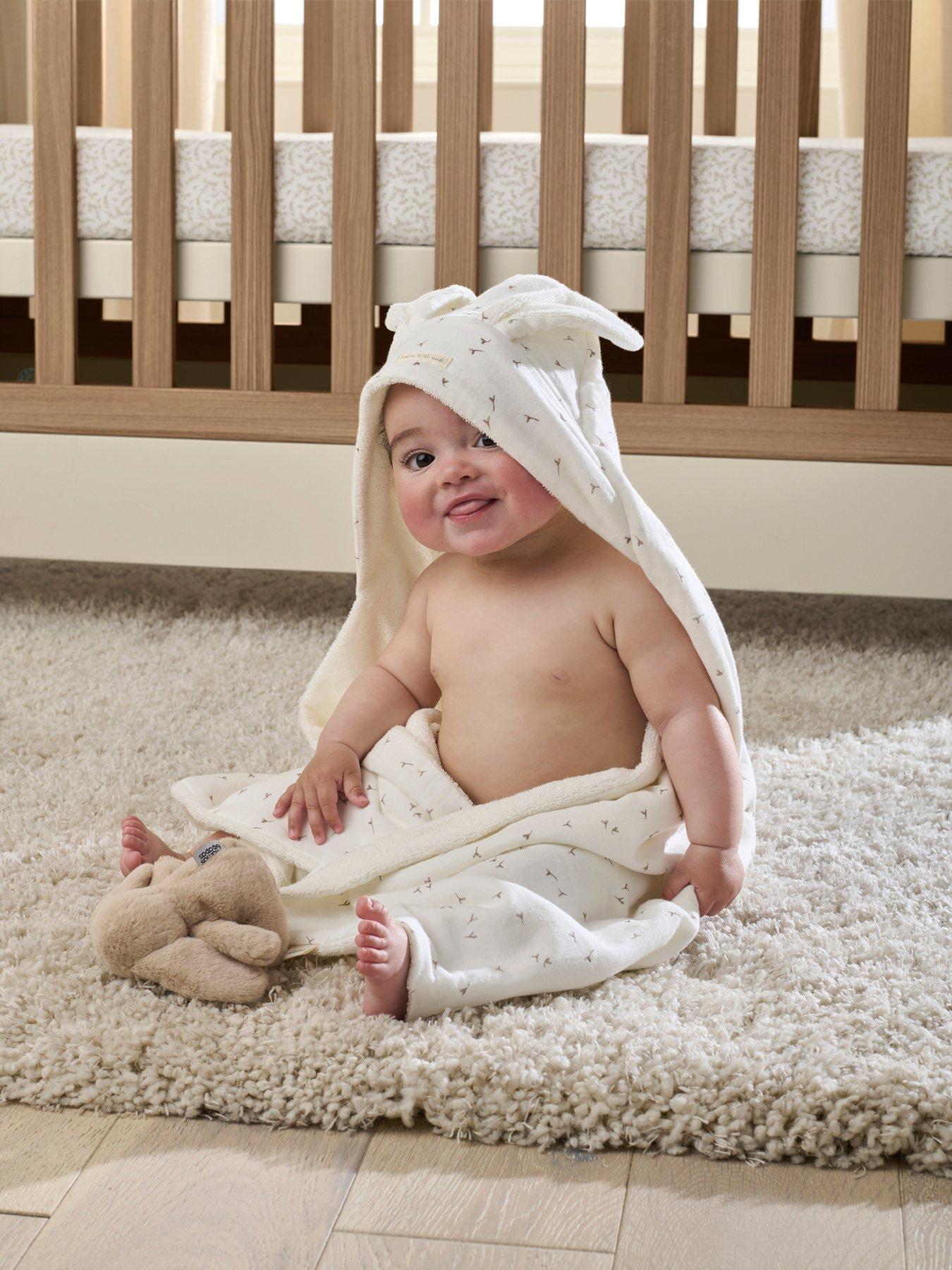 Image 6 of 7 of Mamas & Papas Hooded Towel - Seedling