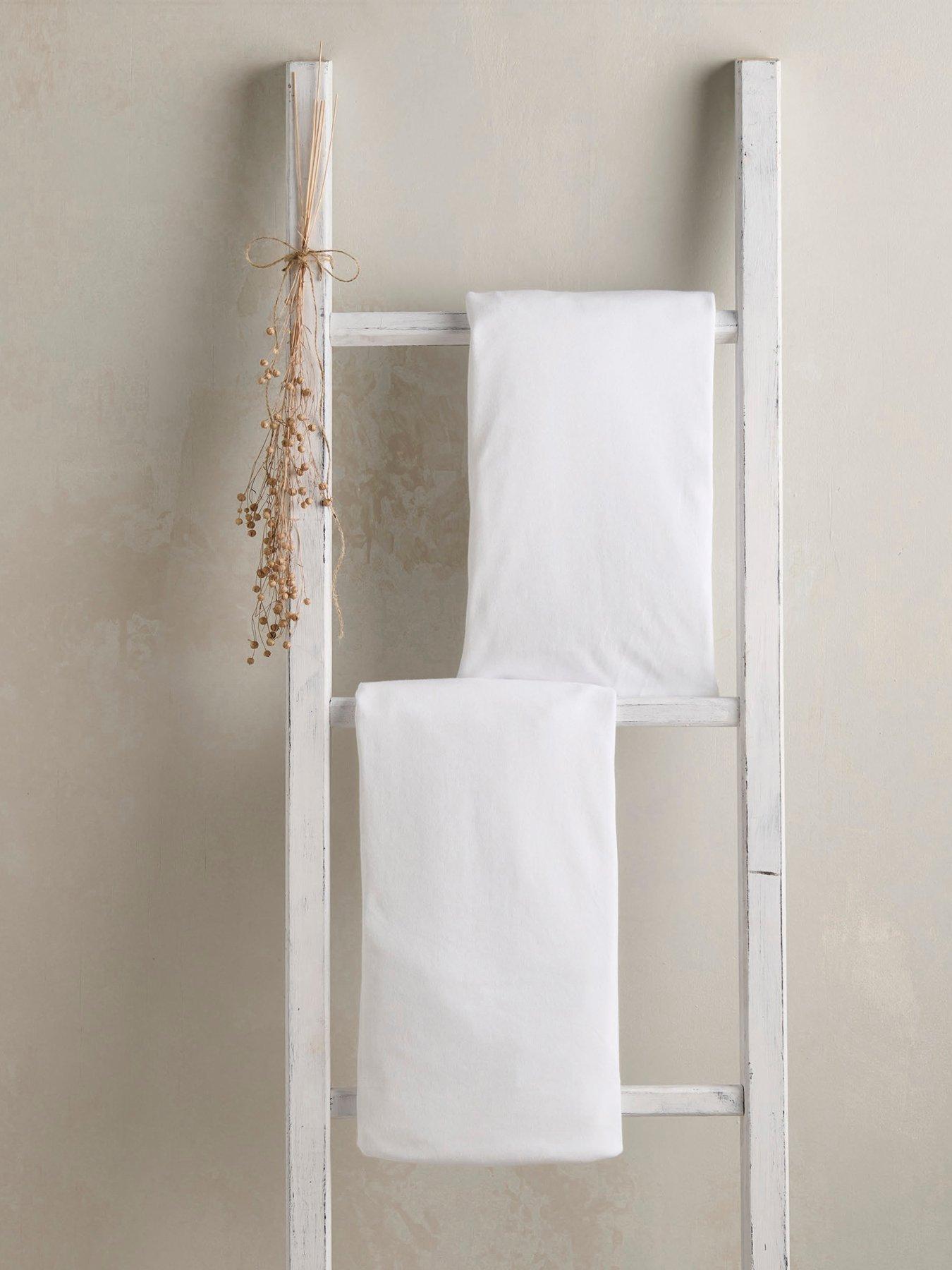 Image 1 of 3 of Mamas & Papas 2 Moses/Carrycot Fitted Sheets (35x78) White