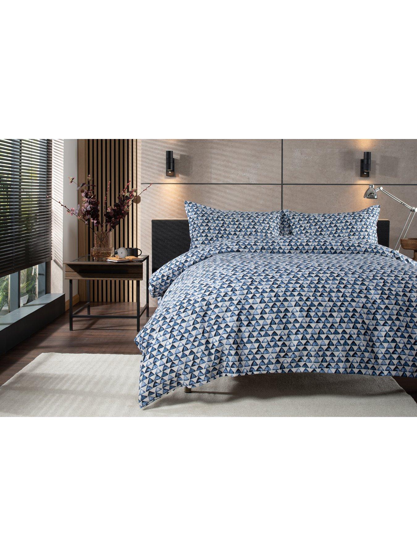 Image 3 of 5 of Studio 1846 Studio 1846 Triangles King Duvet Set